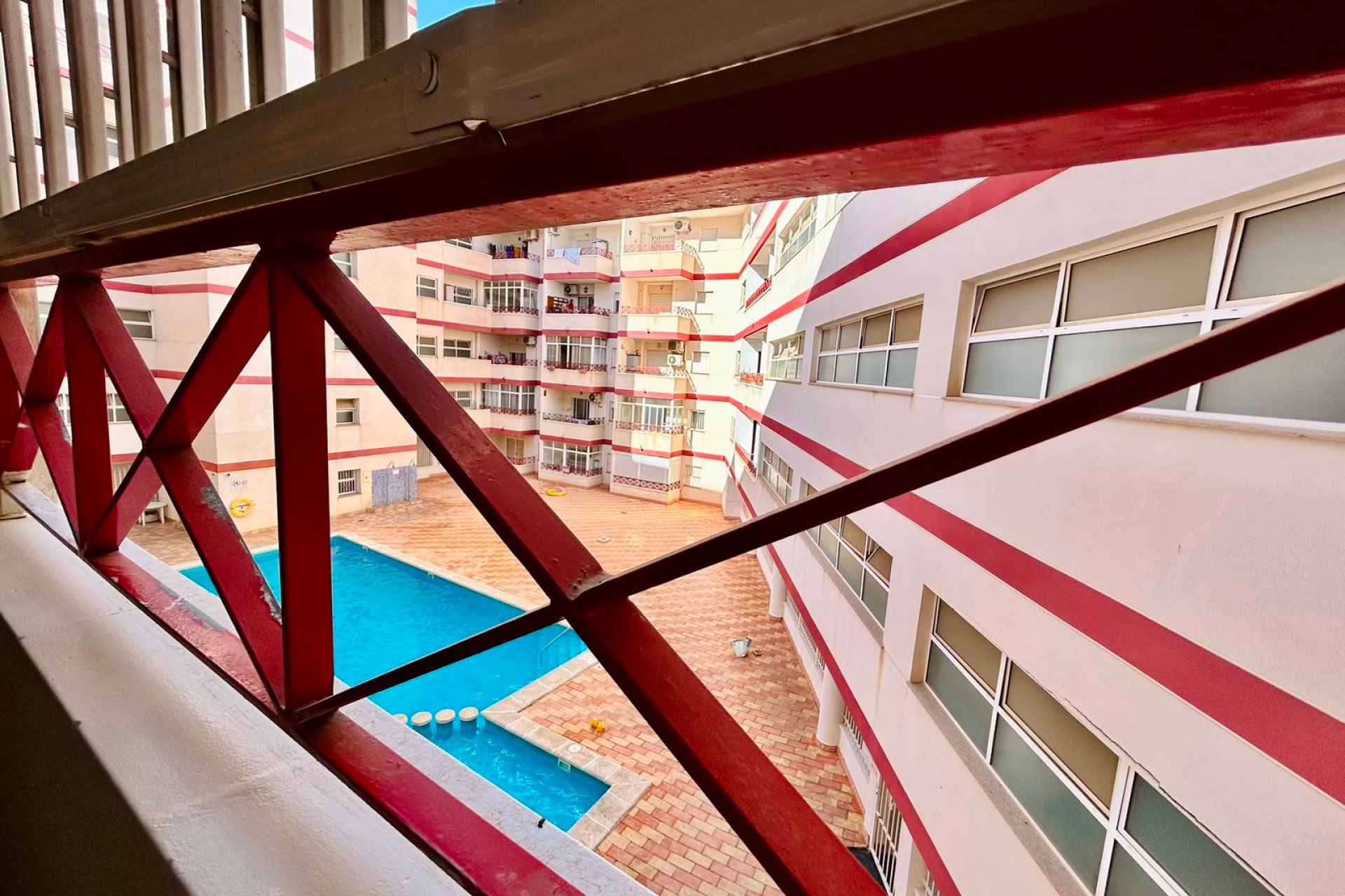 Resale - Apartment -
Torrevieja Centro - Torrevieja