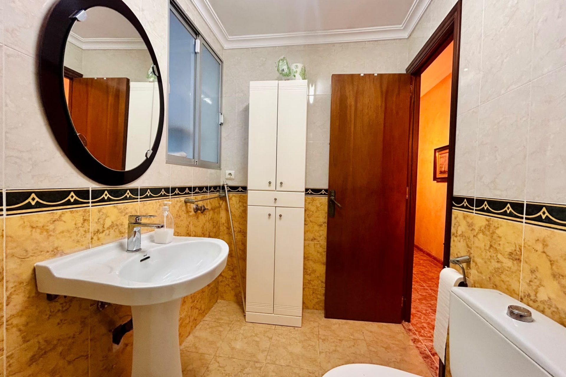Resale - Apartment -
Torrevieja Centro - Torrevieja