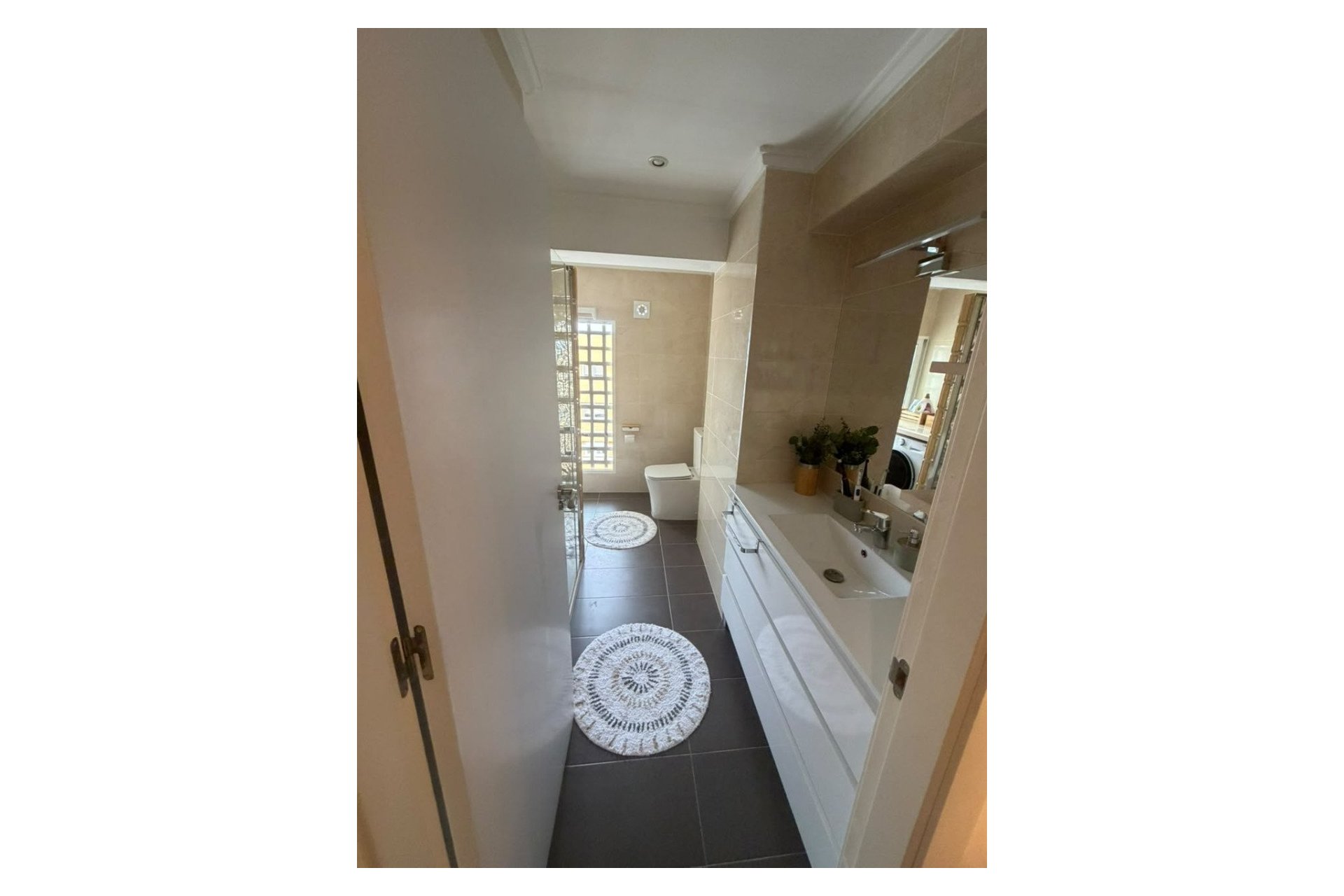 Resale - Apartment -
Torrevieja Centro - Torrevieja