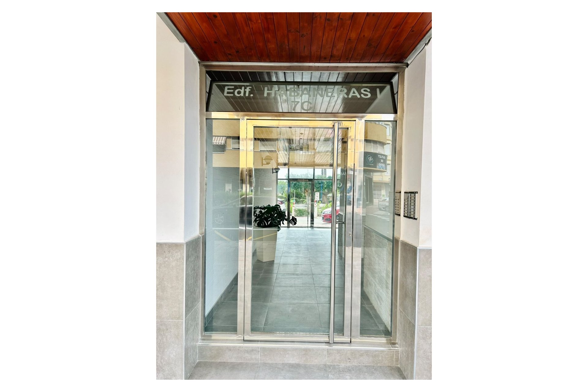 Resale - Apartment -
Torrevieja Centro - Torrevieja