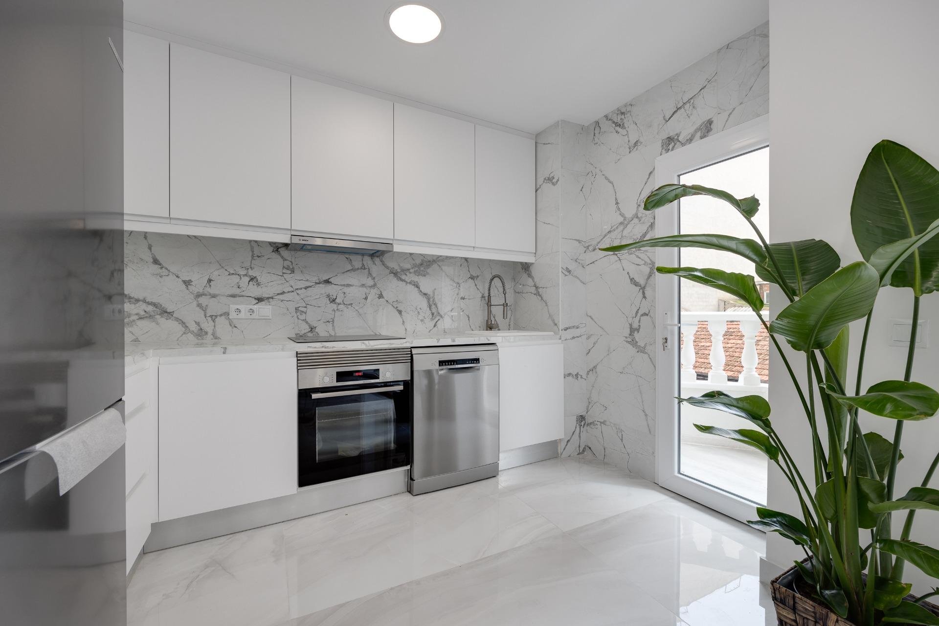 Resale - Apartment -
Torrevieja - Centro