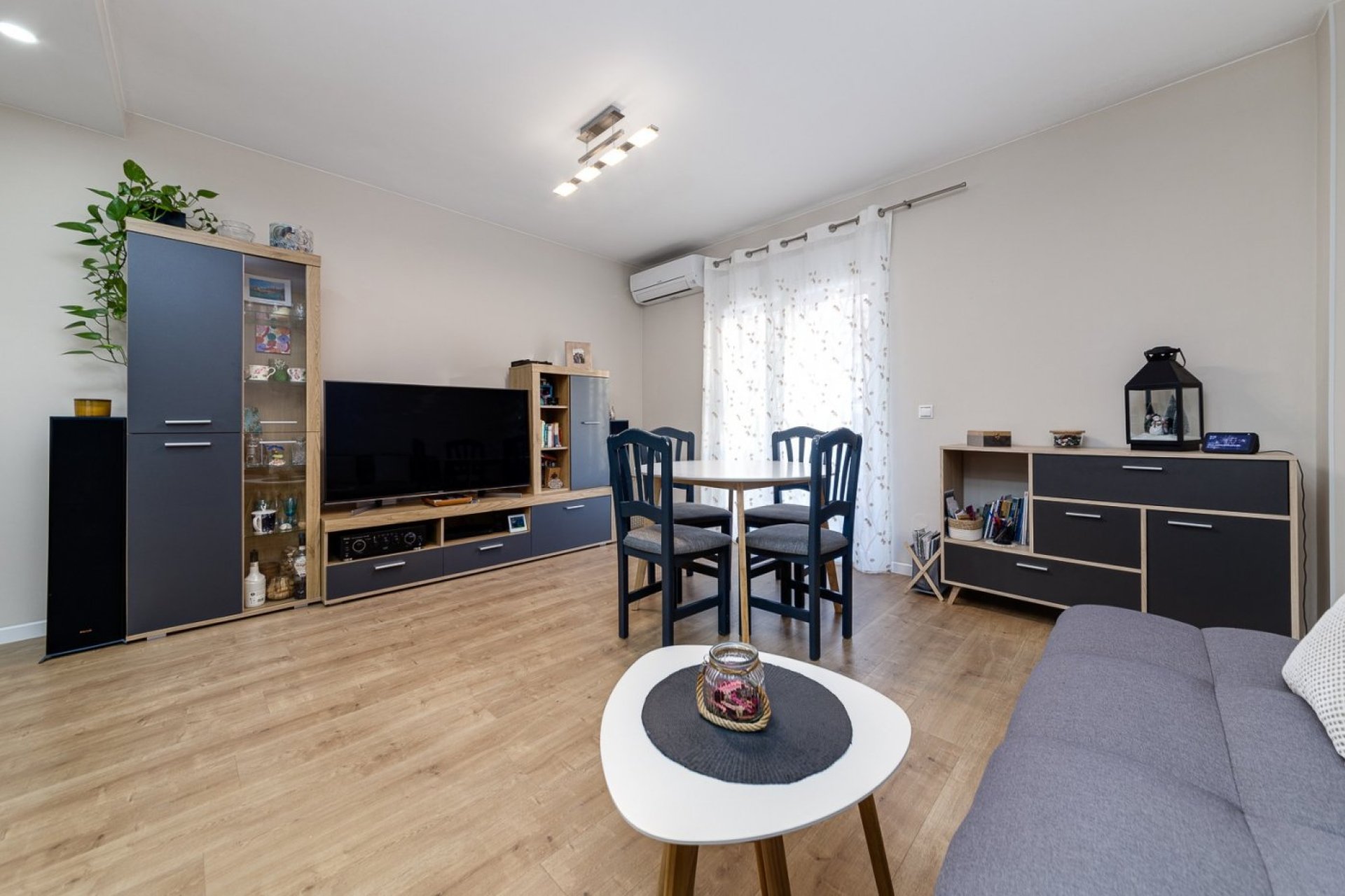 Resale - Apartment -
Torrevieja - Centro