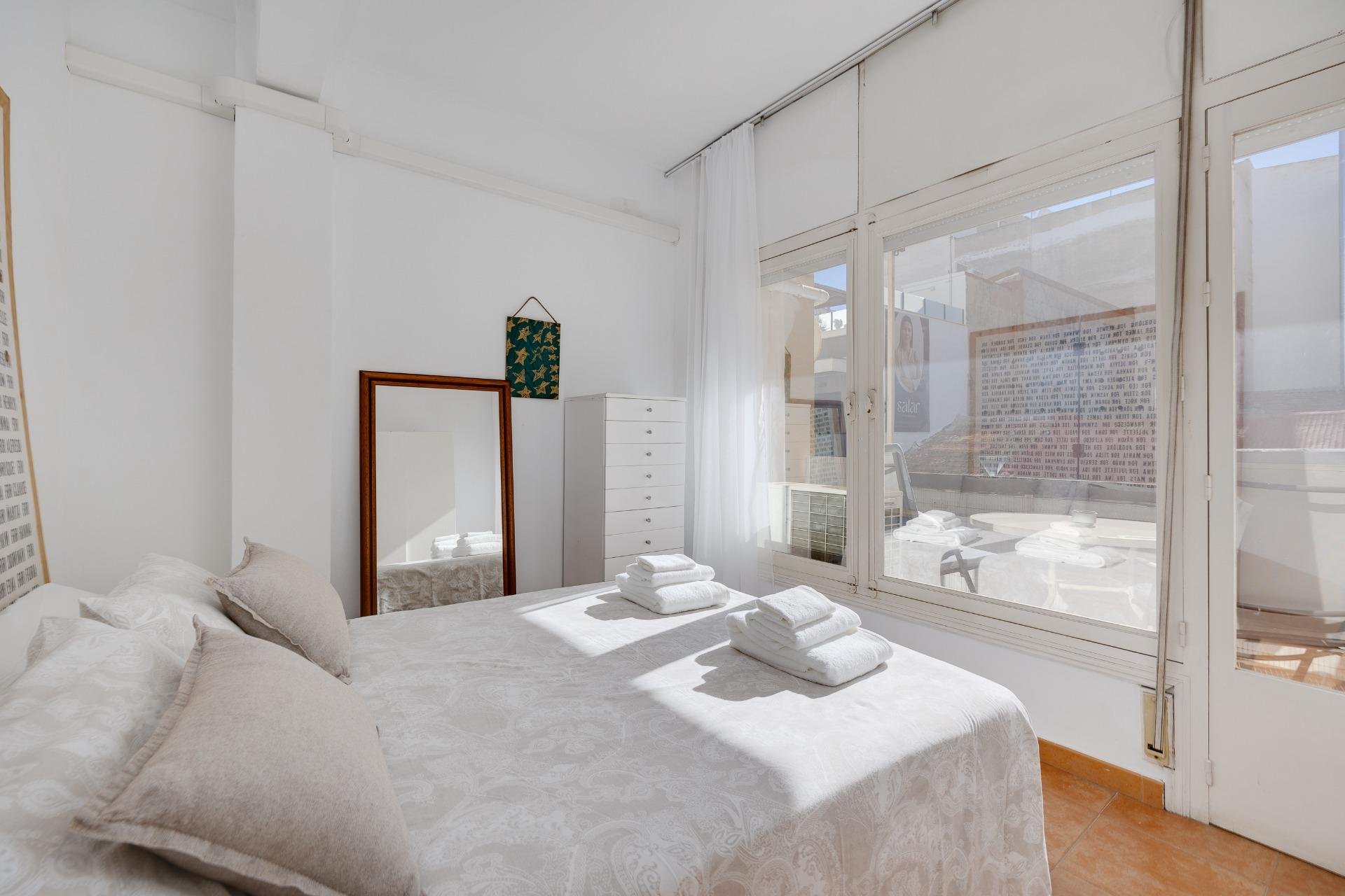 Resale - Apartment -
Torrevieja - Centro