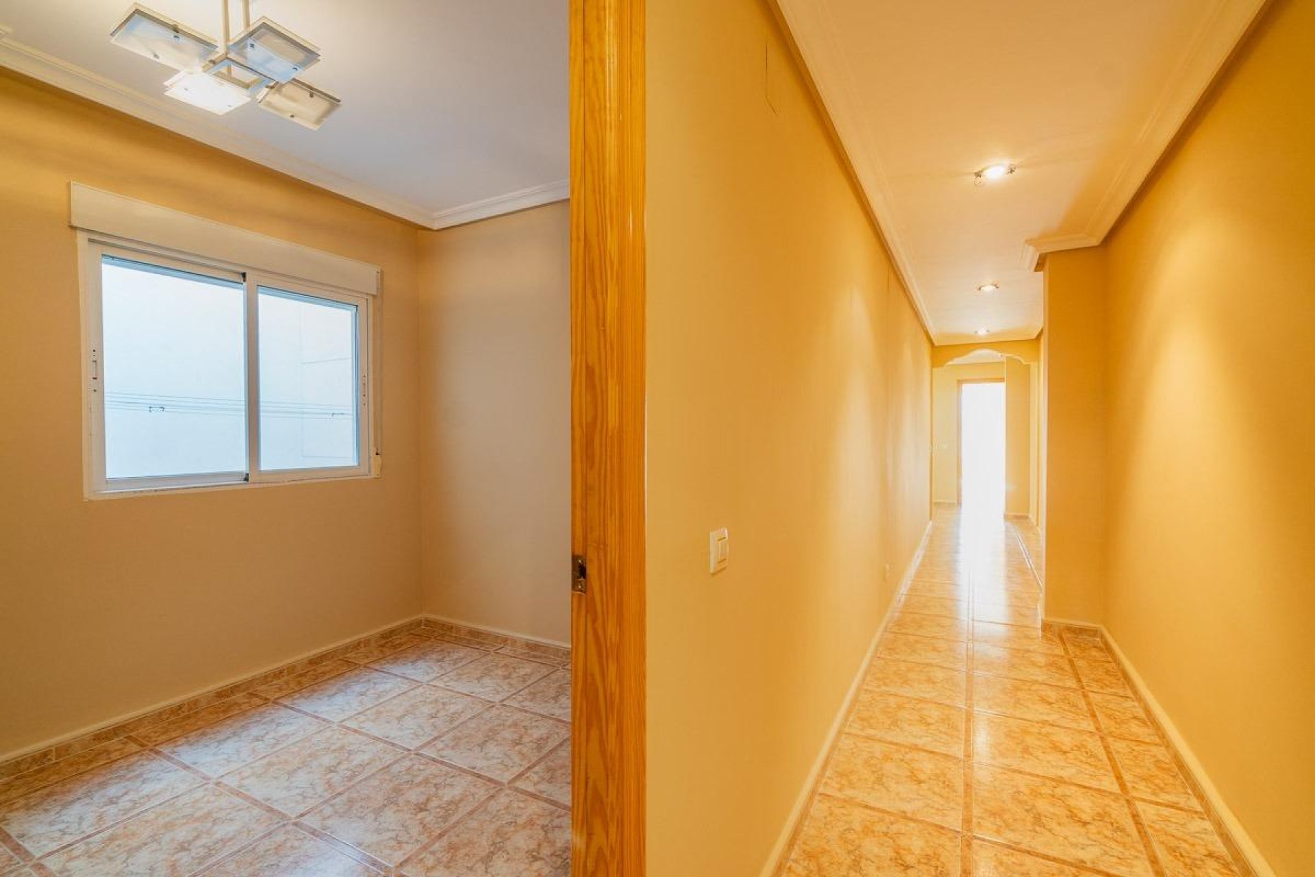 Resale - Apartment -
Torrevieja - Centro