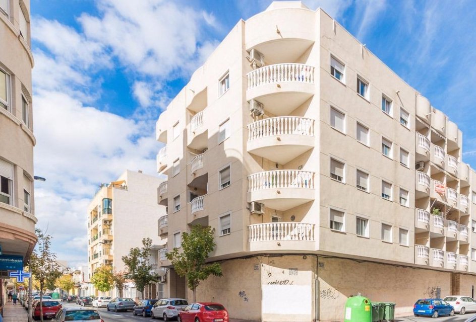 Resale - Apartment -
Torrevieja - Centro