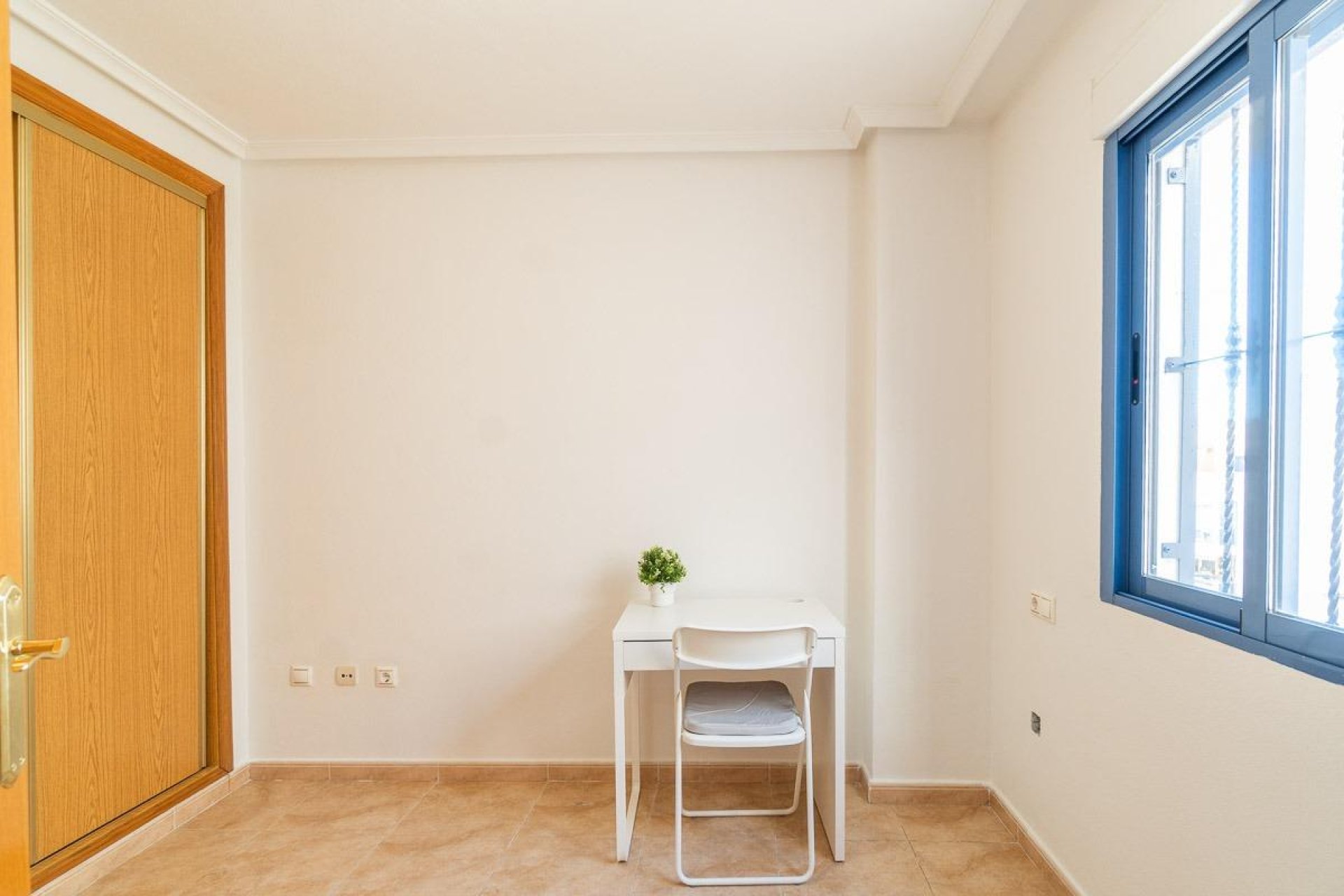 Resale - Apartment -
Torrevieja - Centro