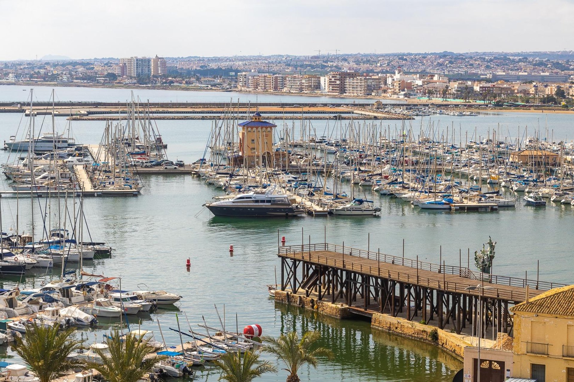 Resale - Apartment -
Torrevieja - Centro