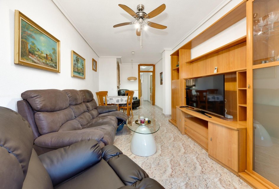 Resale - Apartment -
Torrevieja - Centro