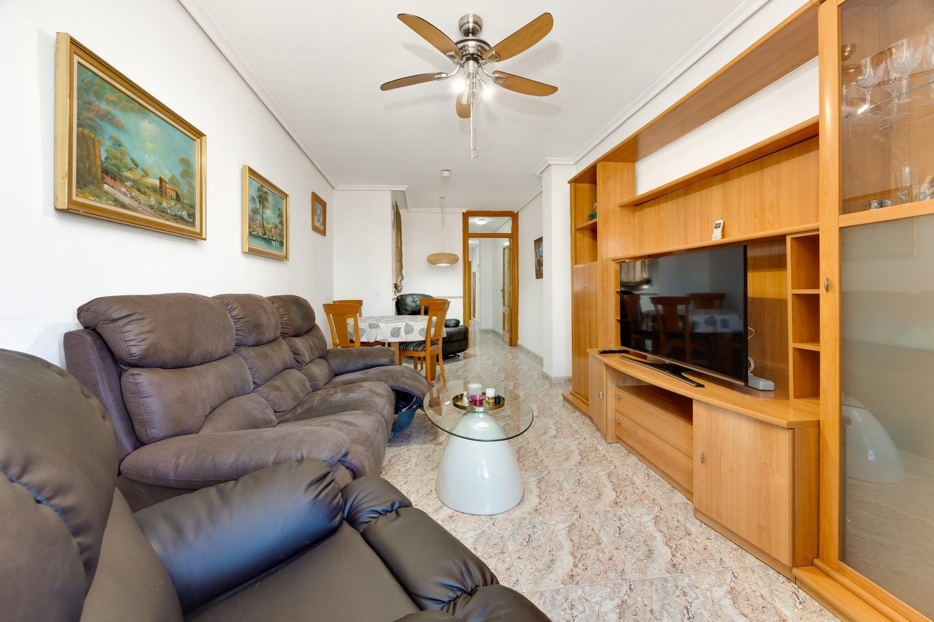 Resale - Apartment -
Torrevieja - Centro
