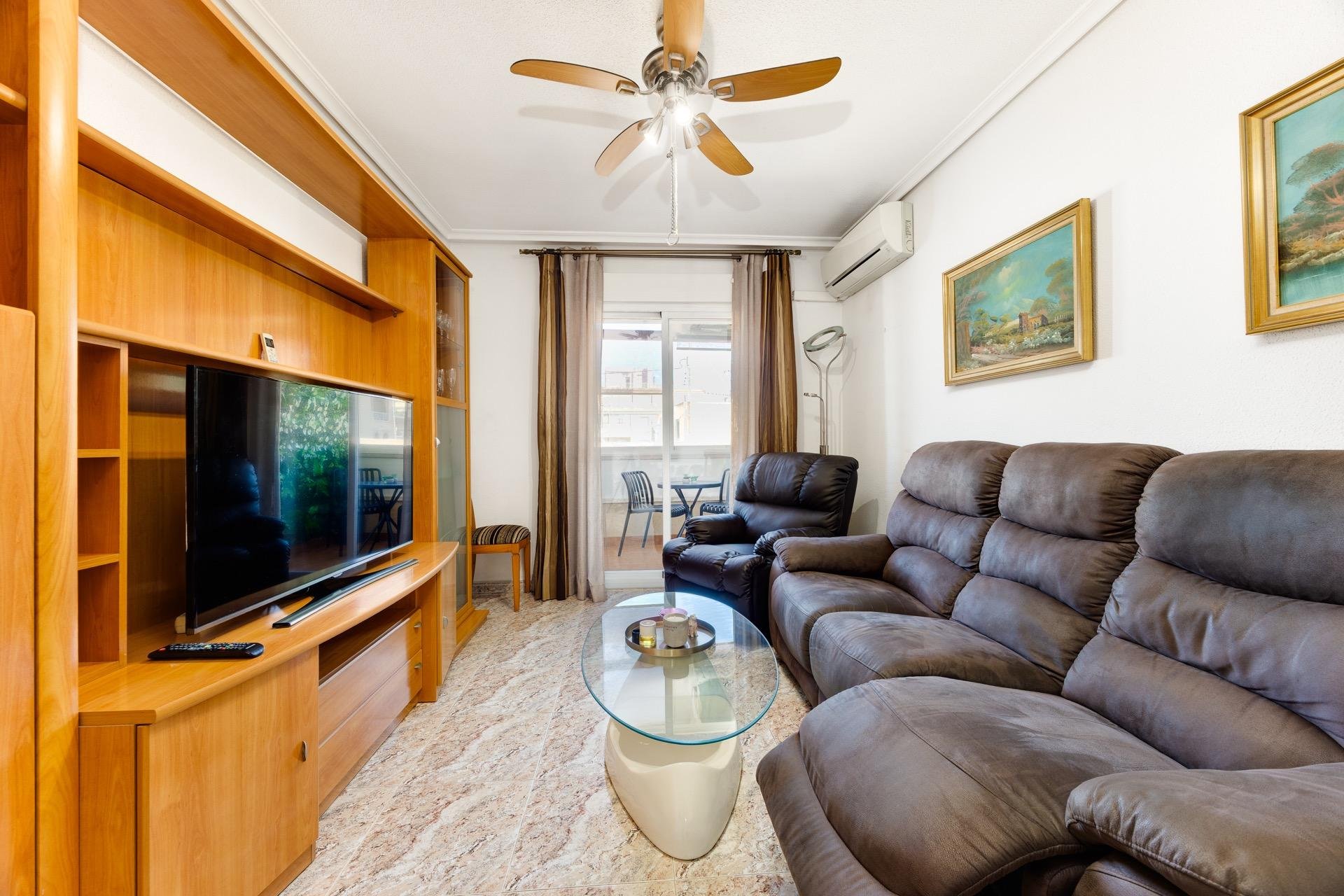 Resale - Apartment -
Torrevieja - Centro