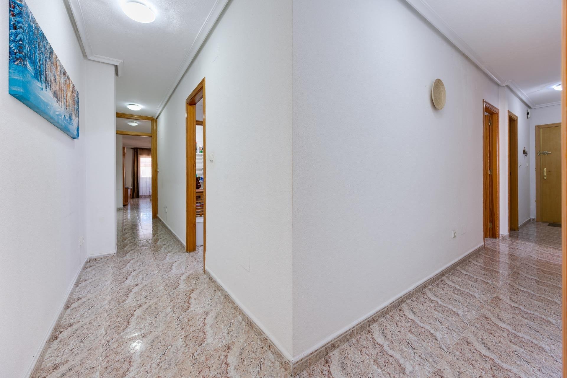 Resale - Apartment -
Torrevieja - Centro