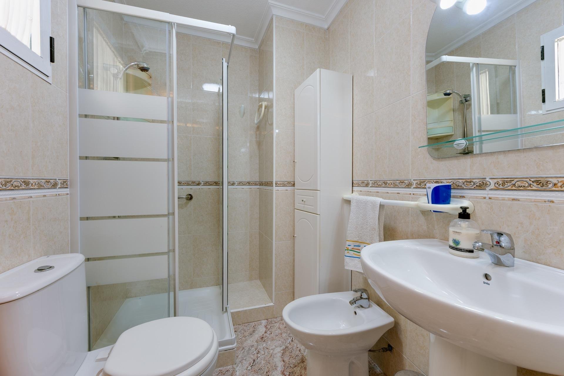 Resale - Apartment -
Torrevieja - Centro