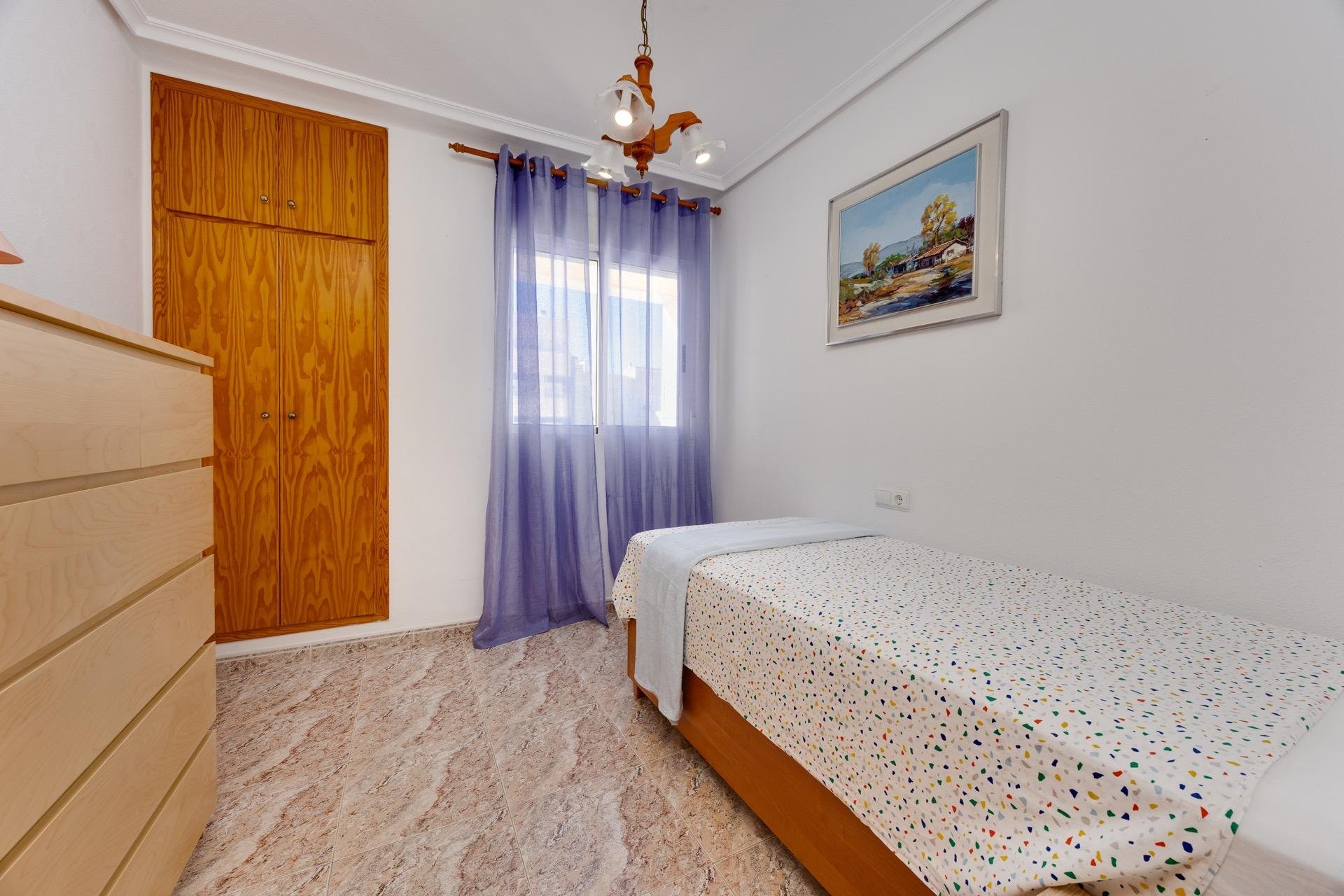 Resale - Apartment -
Torrevieja - Centro
