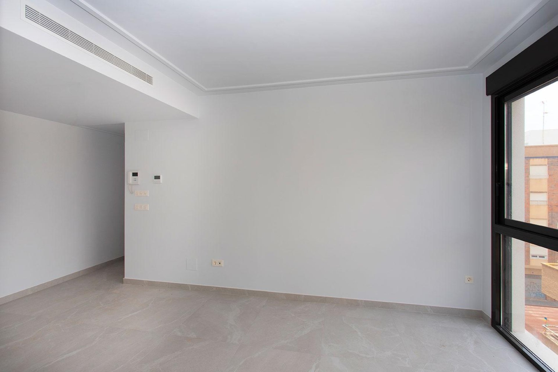 Resale - Apartment -
Torrevieja - Paseo maritimo