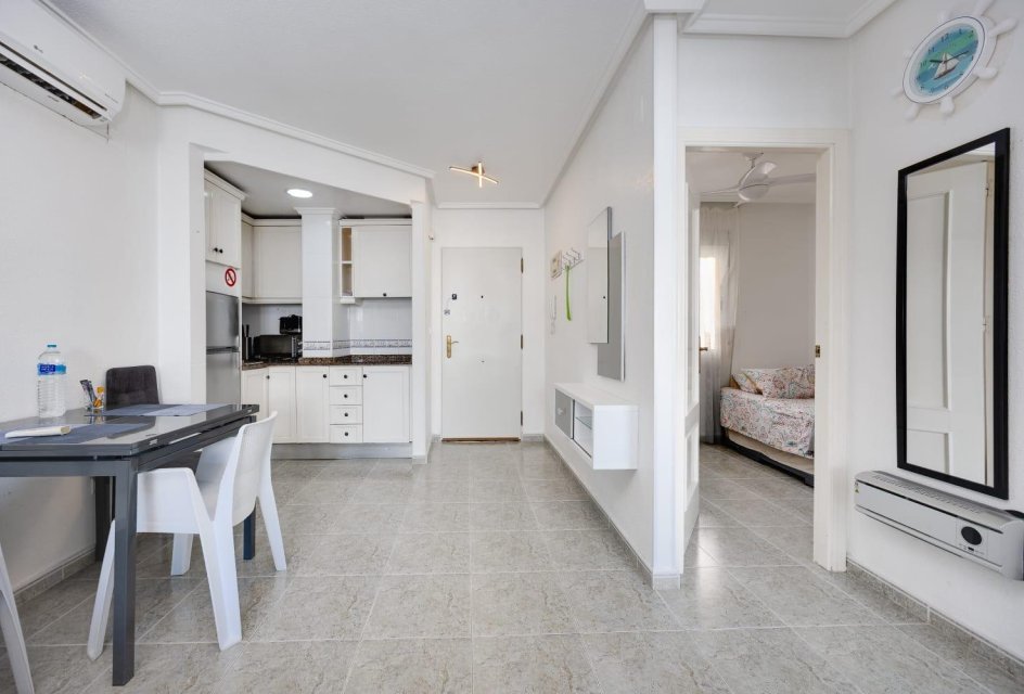 Resale - Apartment -
Torrevieja - Playa de los Locos