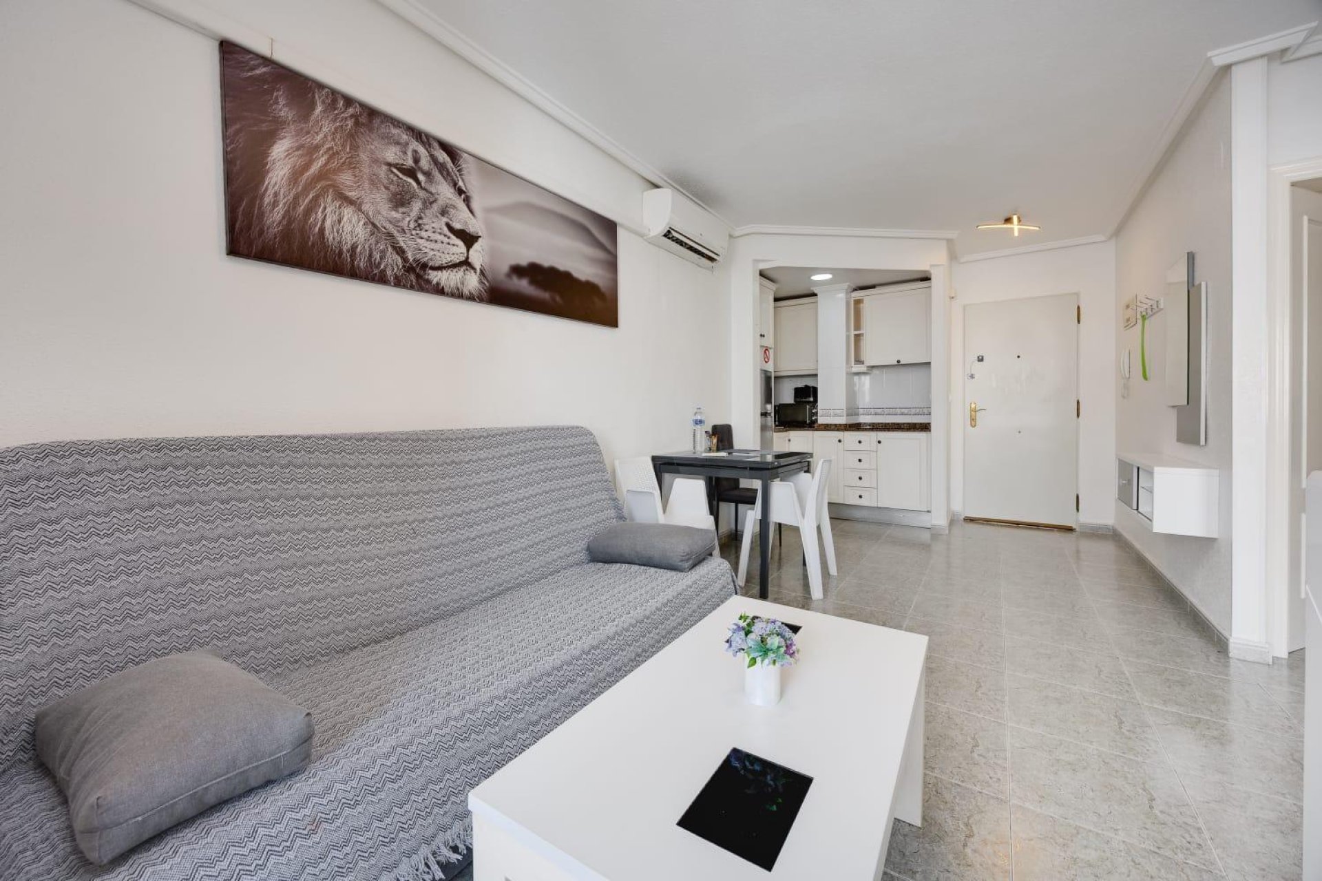 Resale - Apartment -
Torrevieja - Playa de los Locos