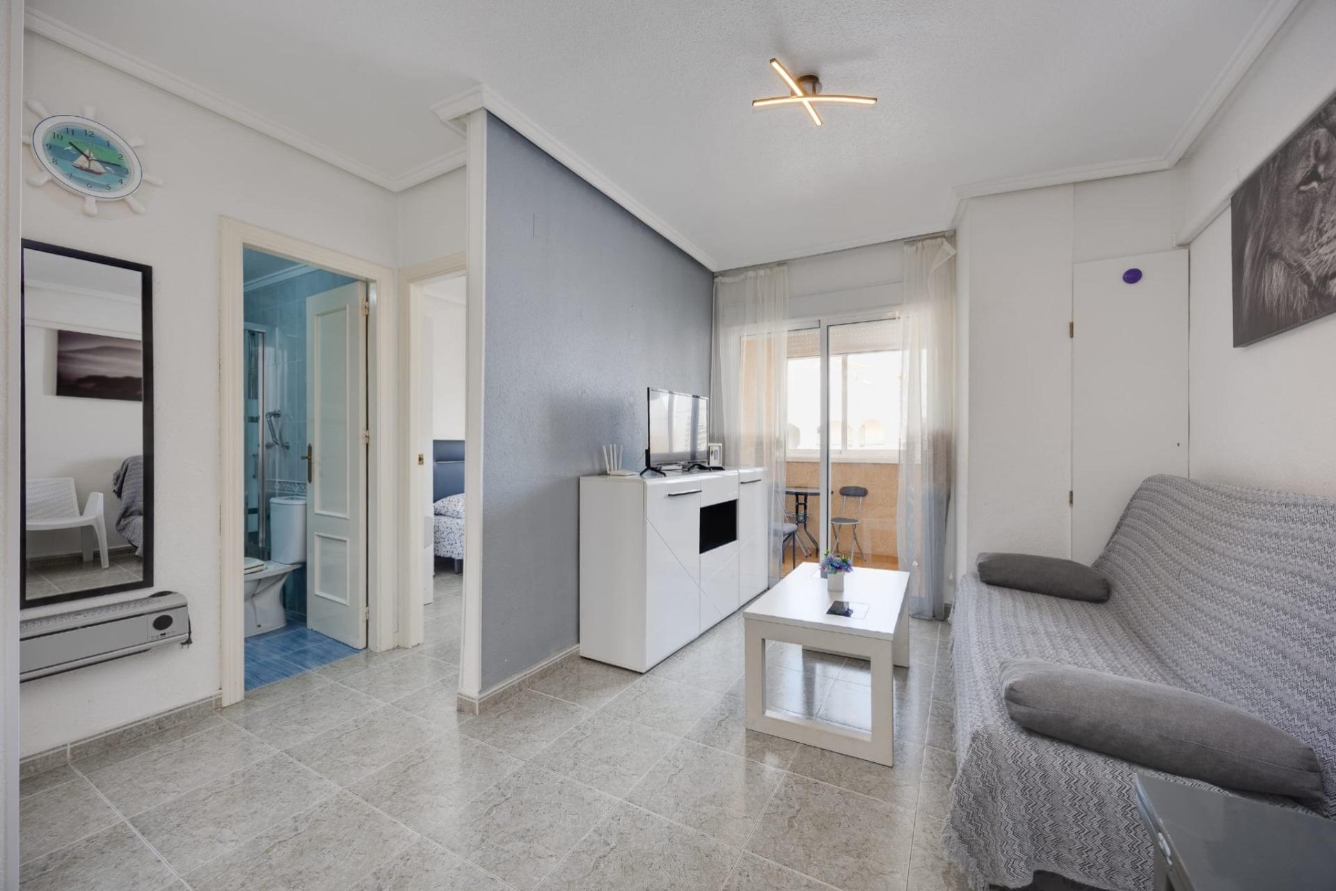 Resale - Apartment -
Torrevieja - Playa de los Locos