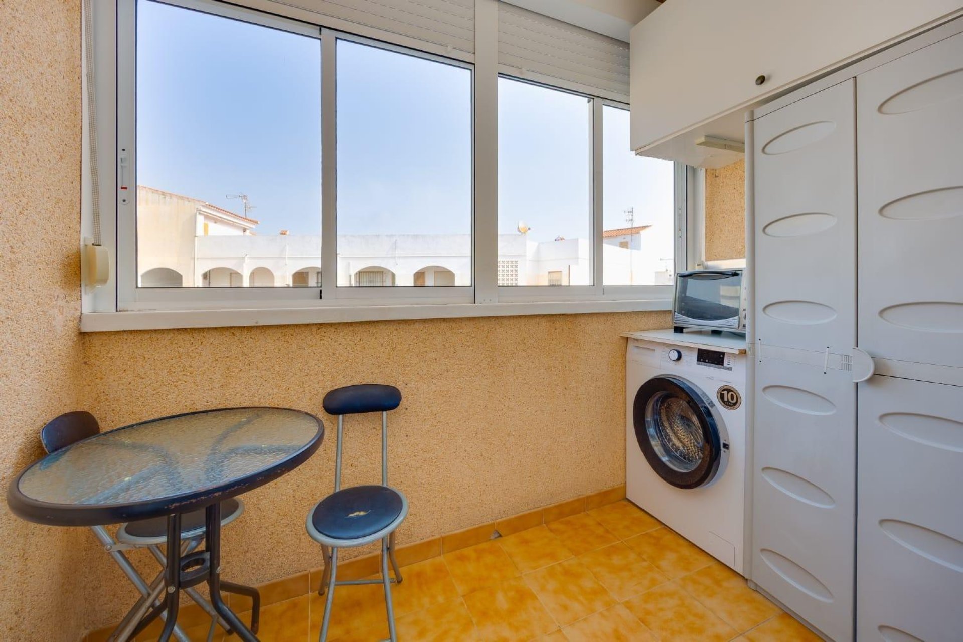 Resale - Apartment -
Torrevieja - Playa de los Locos