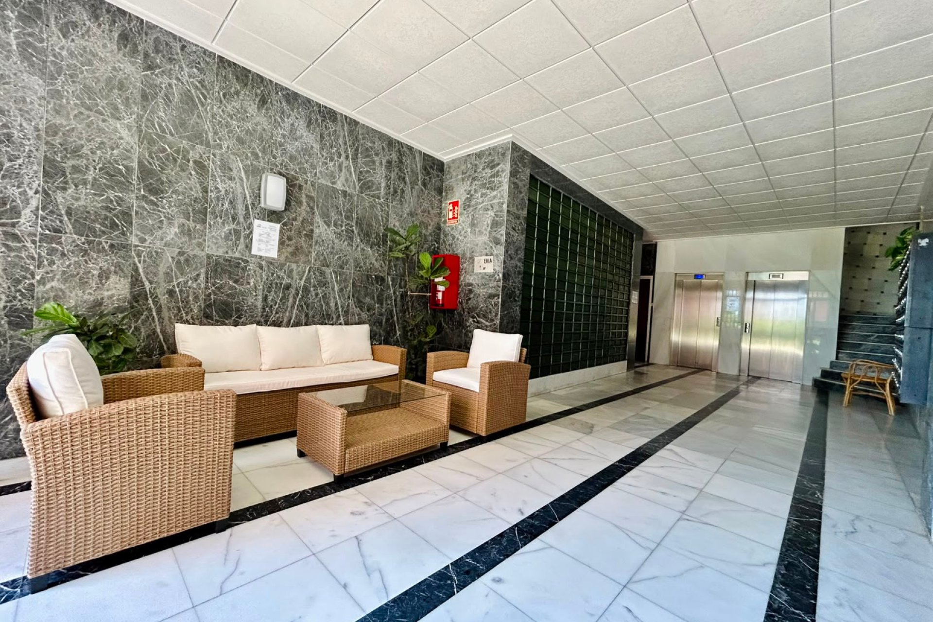 Resale - Apartment -
Torrevieja - Playa de los Locos