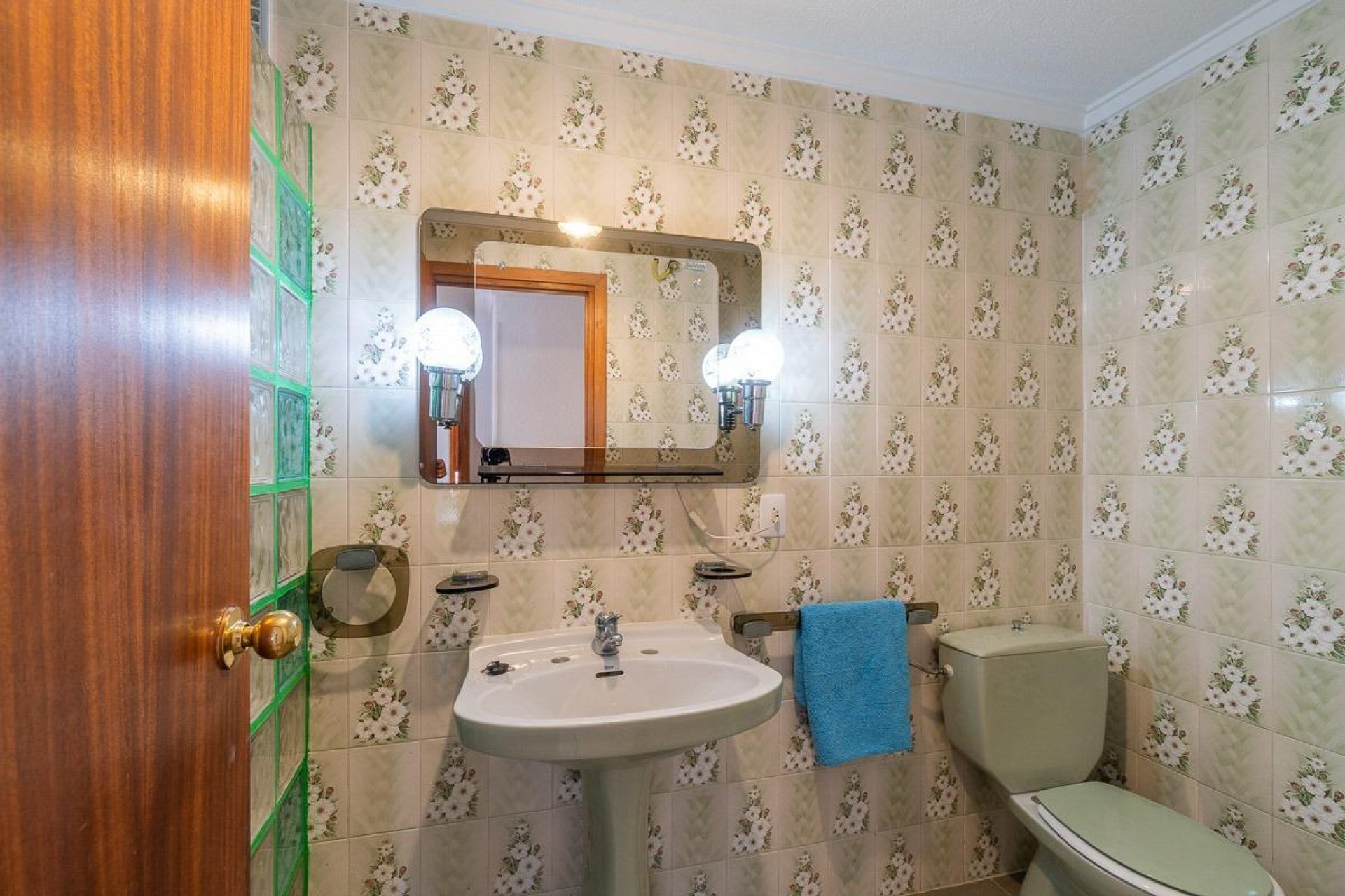 Resale - Apartment -
Torrevieja - Playa de los Naufragos