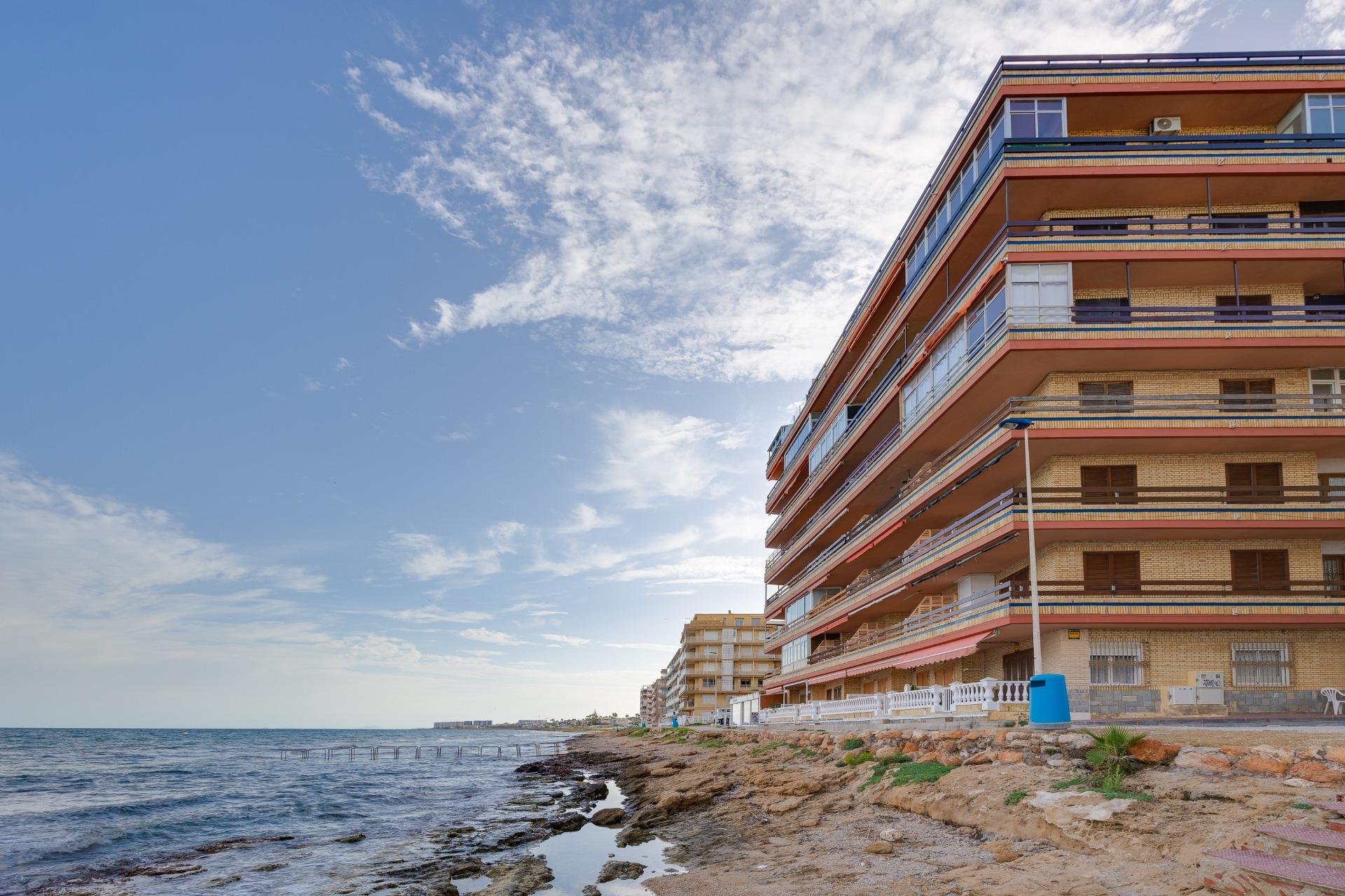 Resale - Apartment -
Torrevieja - Playa de los Naufragos