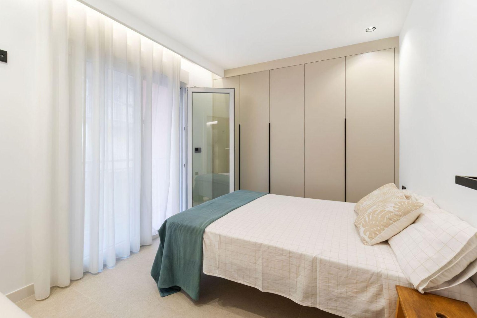 Resale - Apartment -
Torrevieja - Playa de los Naufragos