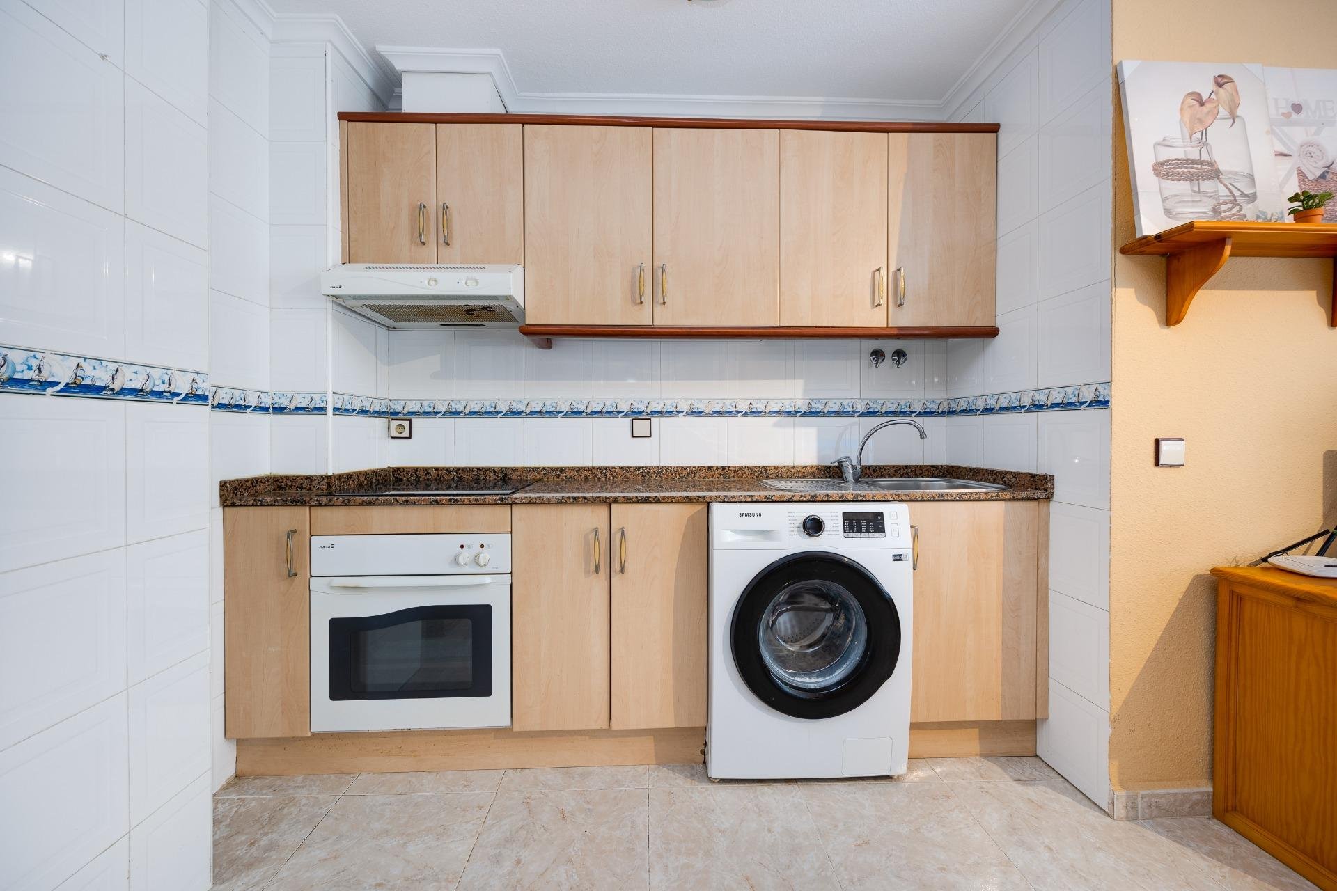 Resale - Apartment -
Torrevieja - Playa de los Naufragos