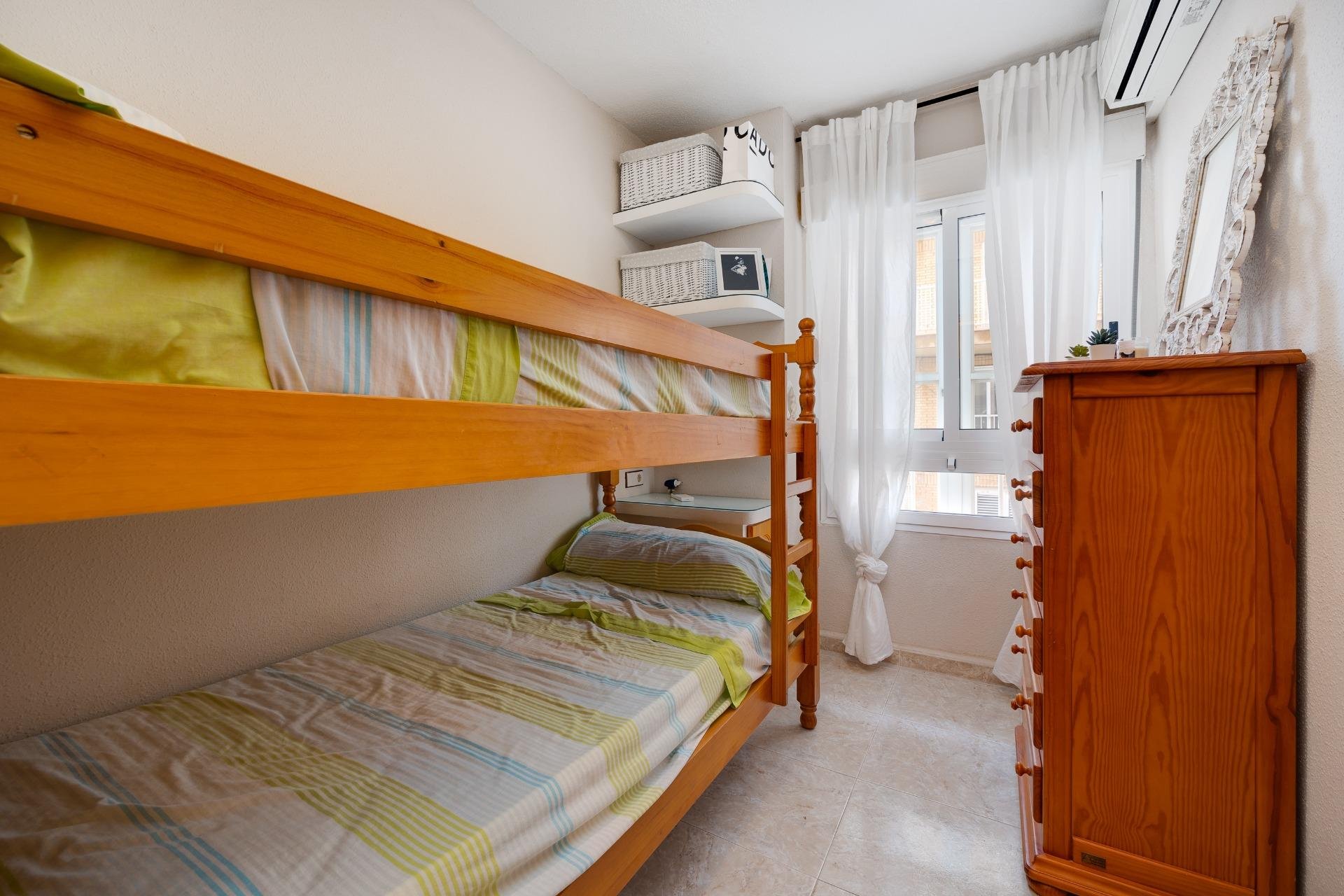 Resale - Apartment -
Torrevieja - Playa de los Naufragos