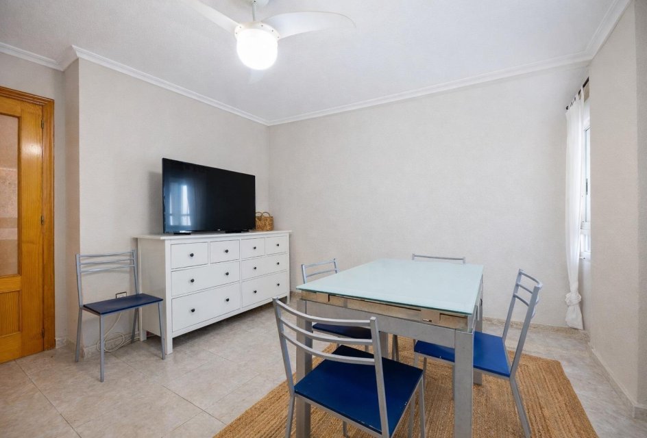 Resale - Apartment -
Torrevieja - Playa de los Naufragos