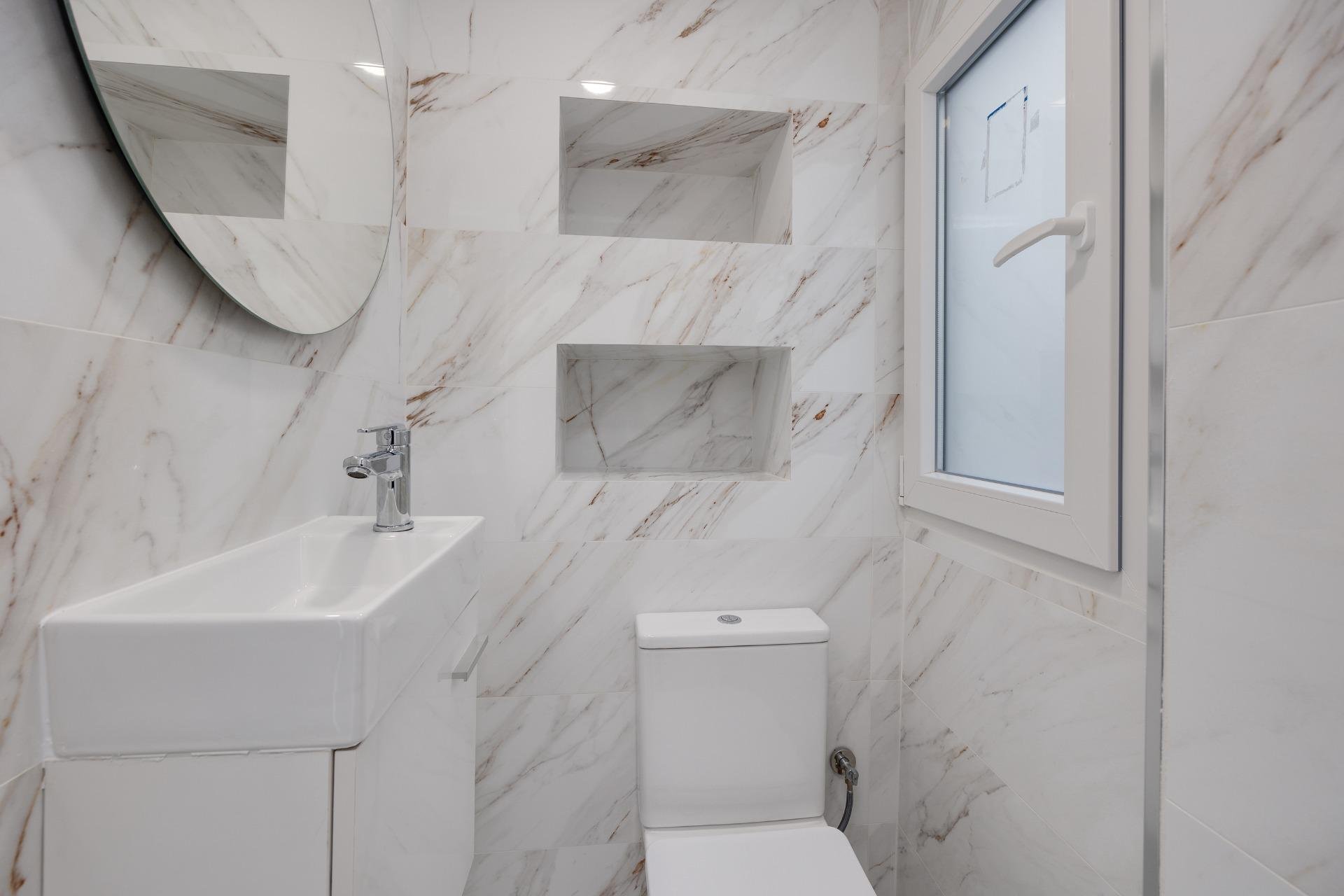 Resale - Apartment -
Torrevieja - Playa de los Naufragos