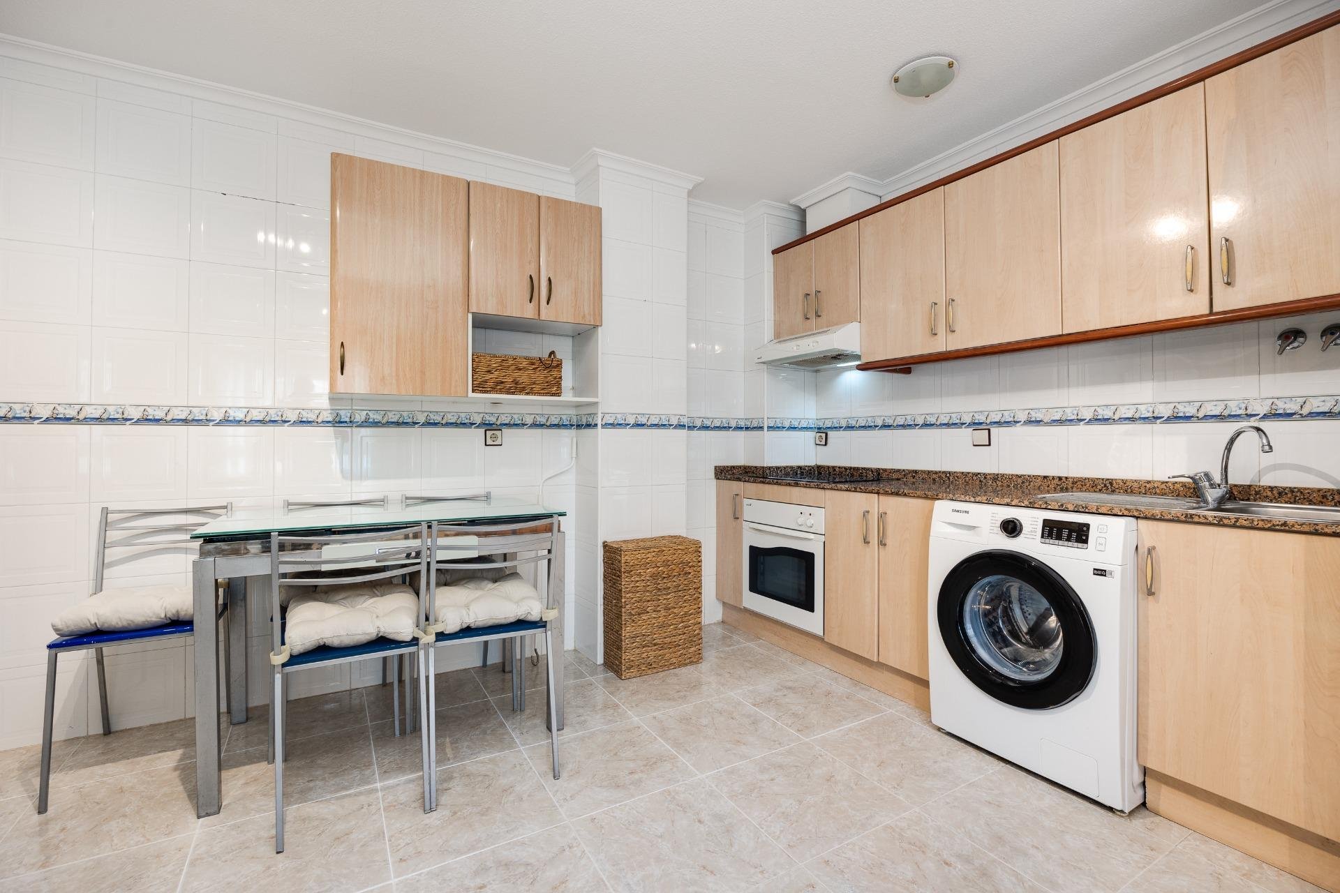 Resale - Apartment -
Torrevieja - Playa de los Naufragos