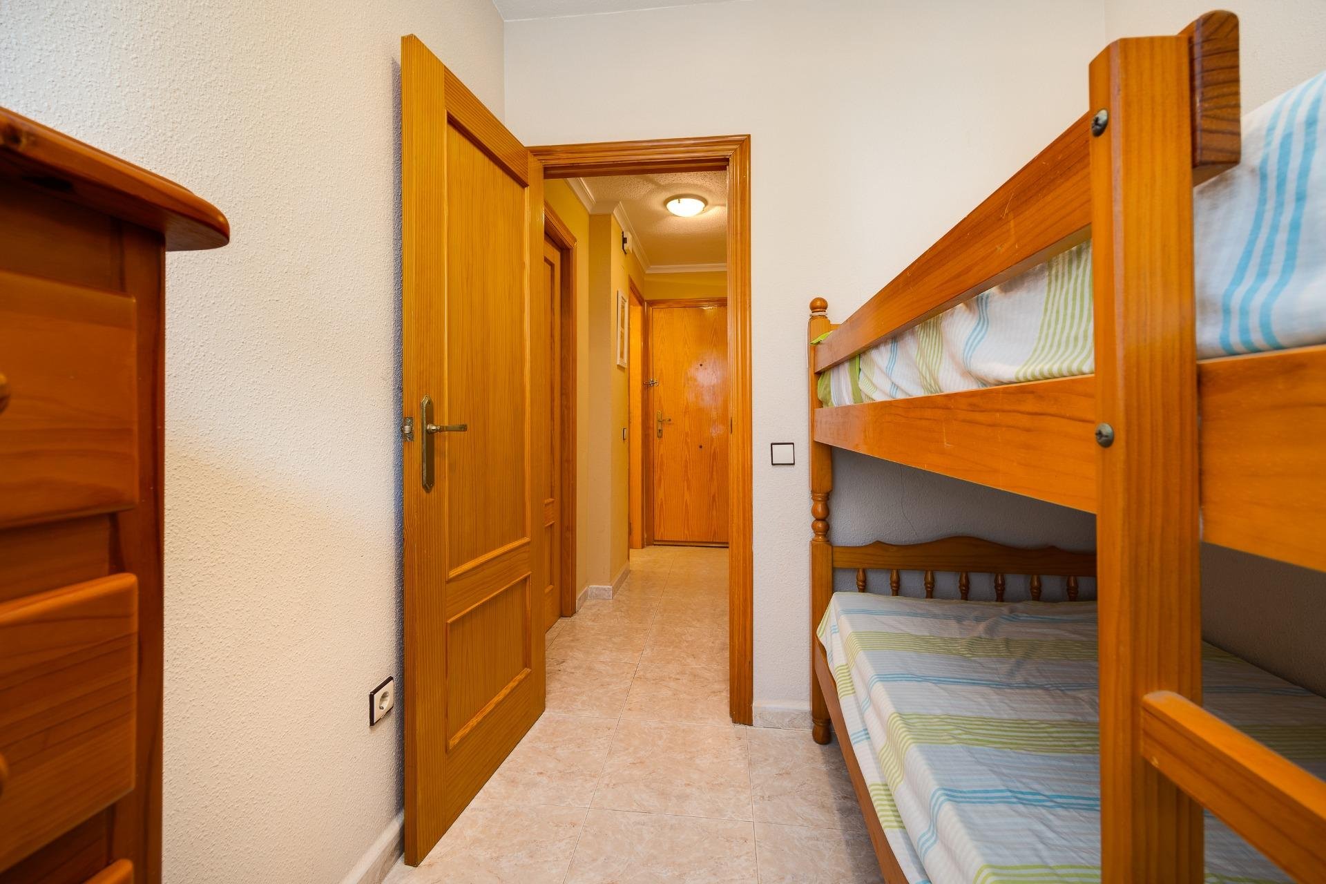 Resale - Apartment -
Torrevieja - Playa de los Naufragos
