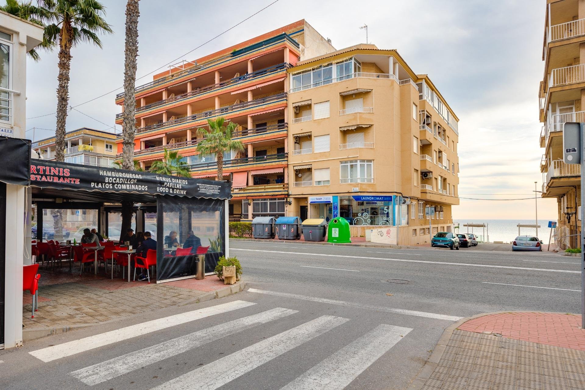Resale - Apartment -
Torrevieja - Playa de los Naufragos