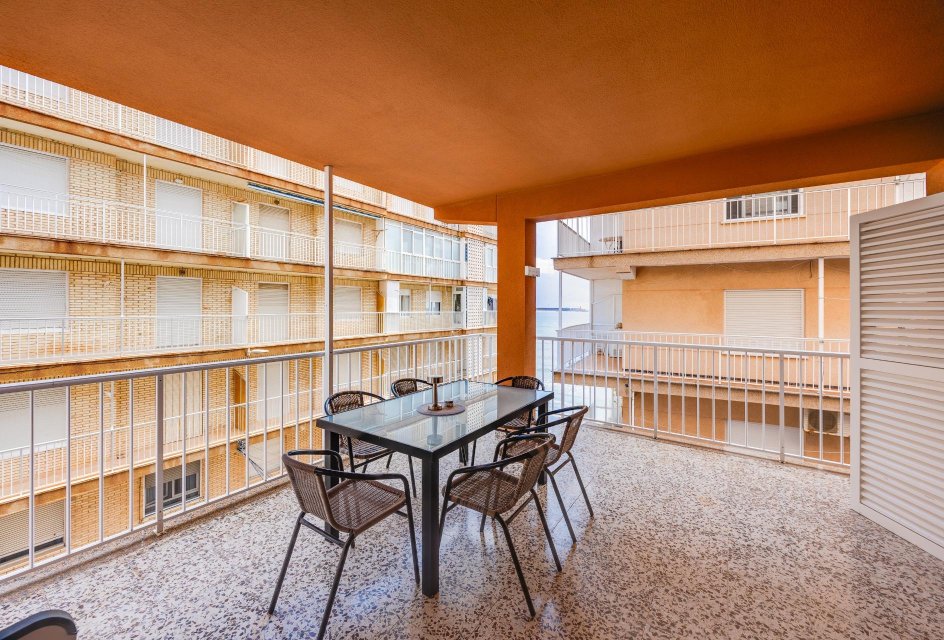 Resale - Apartment -
Torrevieja - Playa de los Naufragos