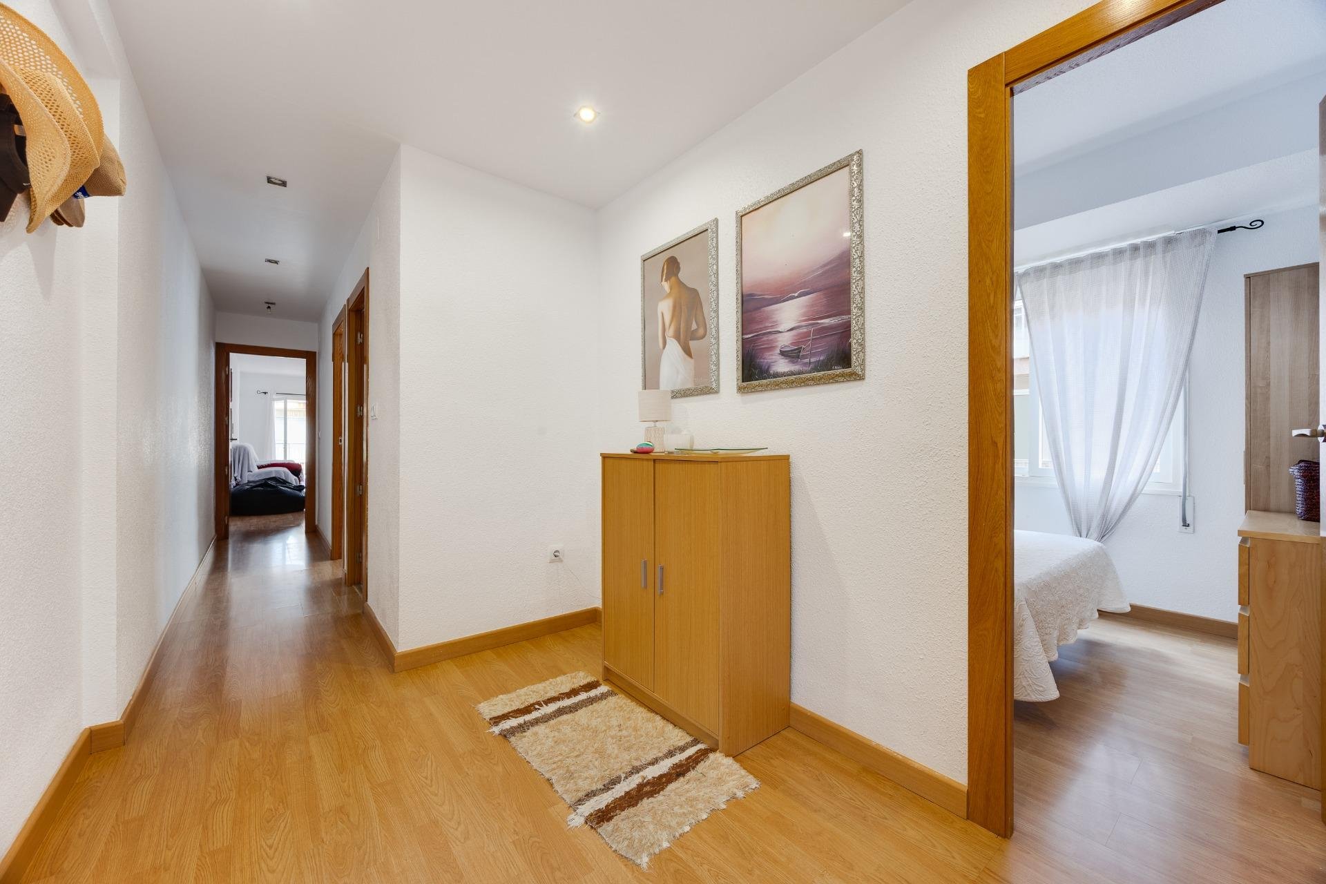 Resale - Apartment -
Torrevieja - Playa de los Naufragos