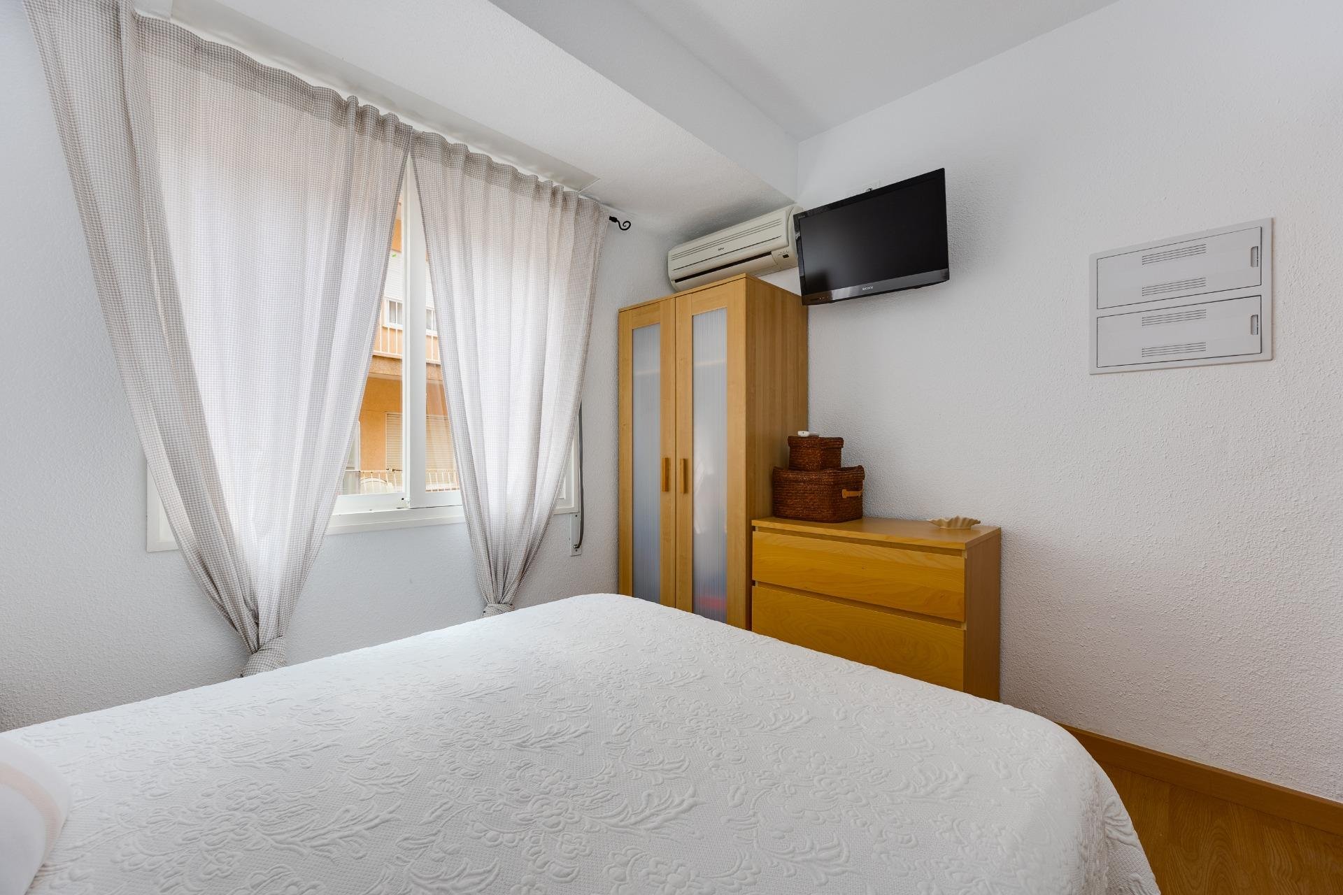 Resale - Apartment -
Torrevieja - Playa de los Naufragos