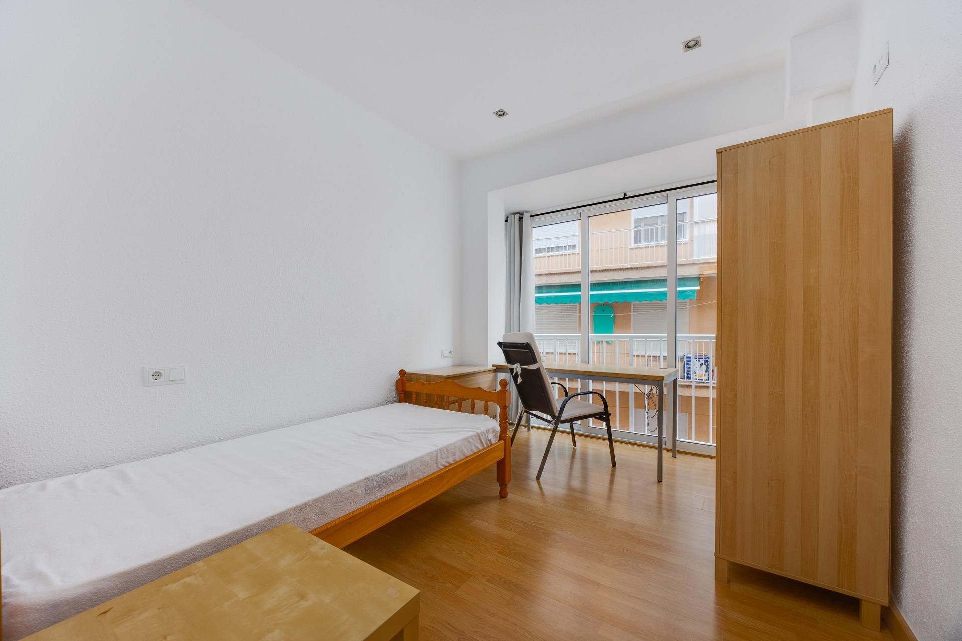 Resale - Apartment -
Torrevieja - Playa de los Naufragos