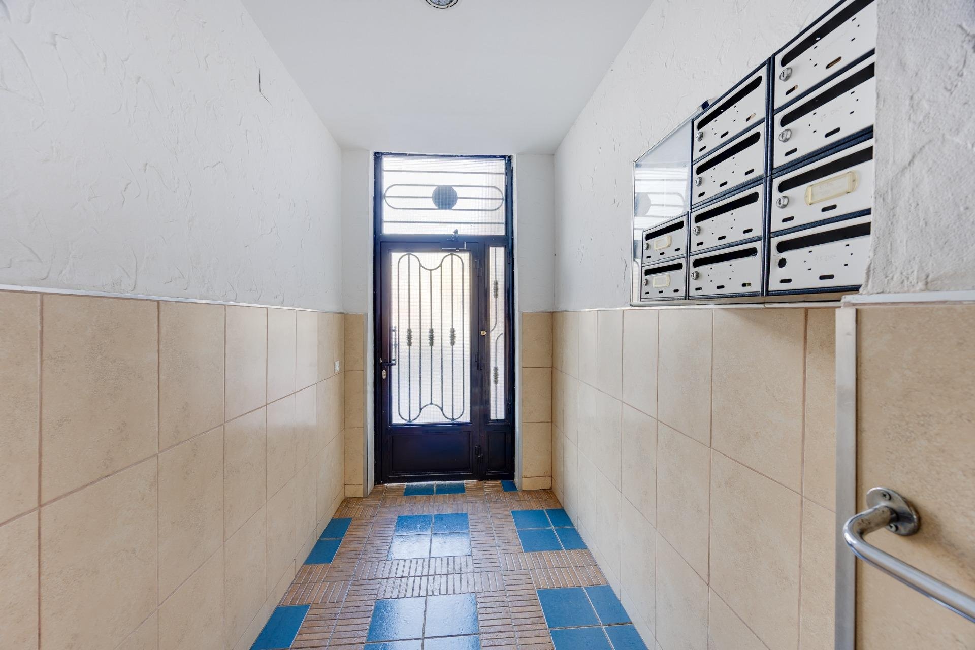 Resale - Apartment -
Torrevieja - Playa de los Naufragos