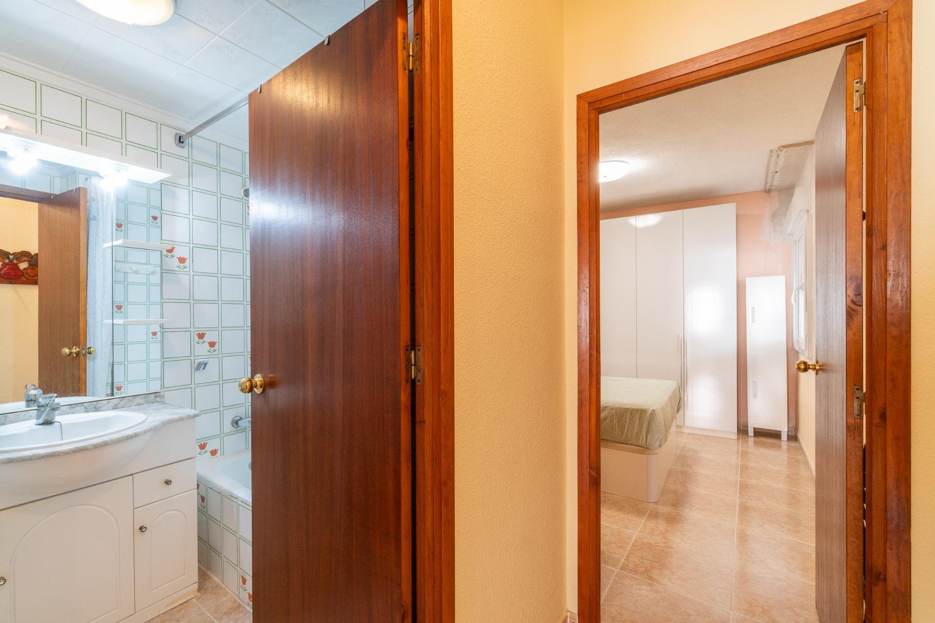 Resale - Apartment -
Torrevieja - Playa del Cura