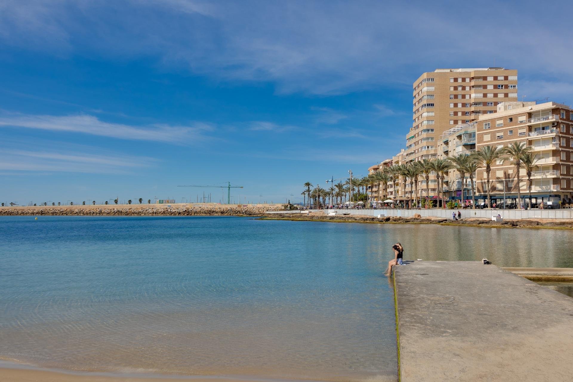 Resale - Apartment -
Torrevieja - Playa del Cura