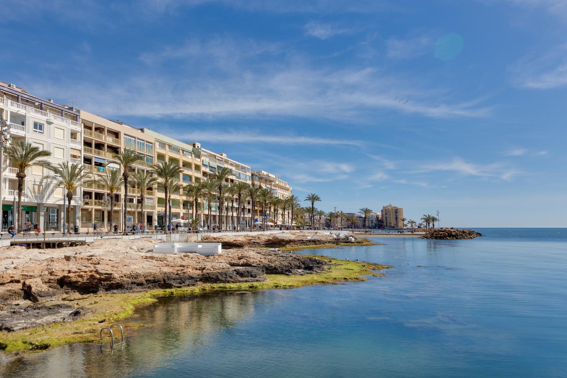 Resale - Apartment -
Torrevieja - Playa del Cura