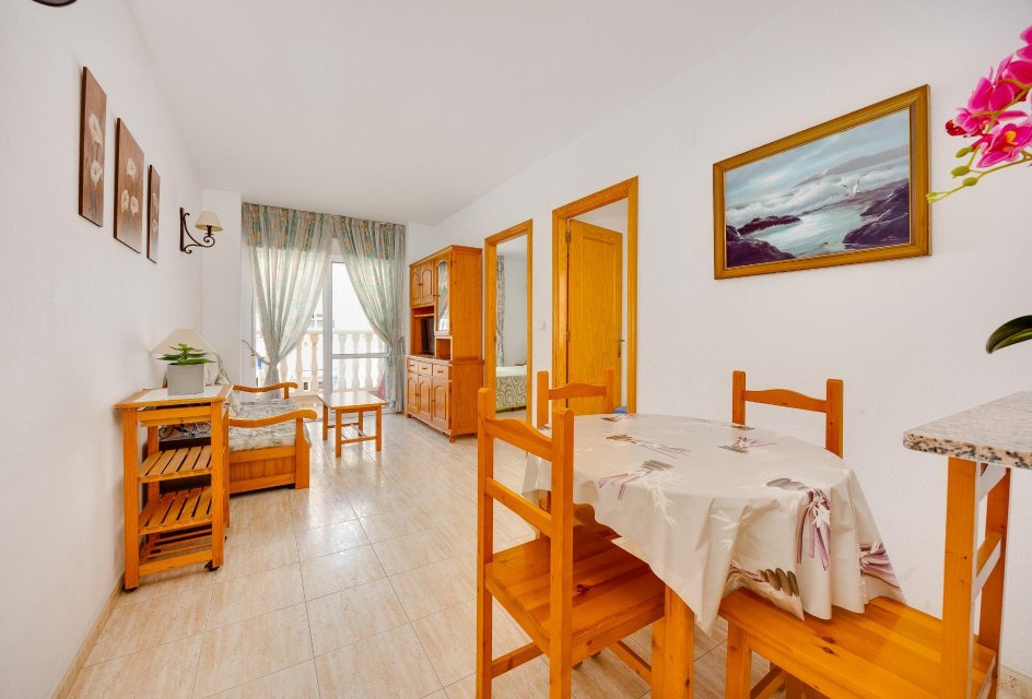 Resale - Apartment -
Torrevieja - Playa del Cura