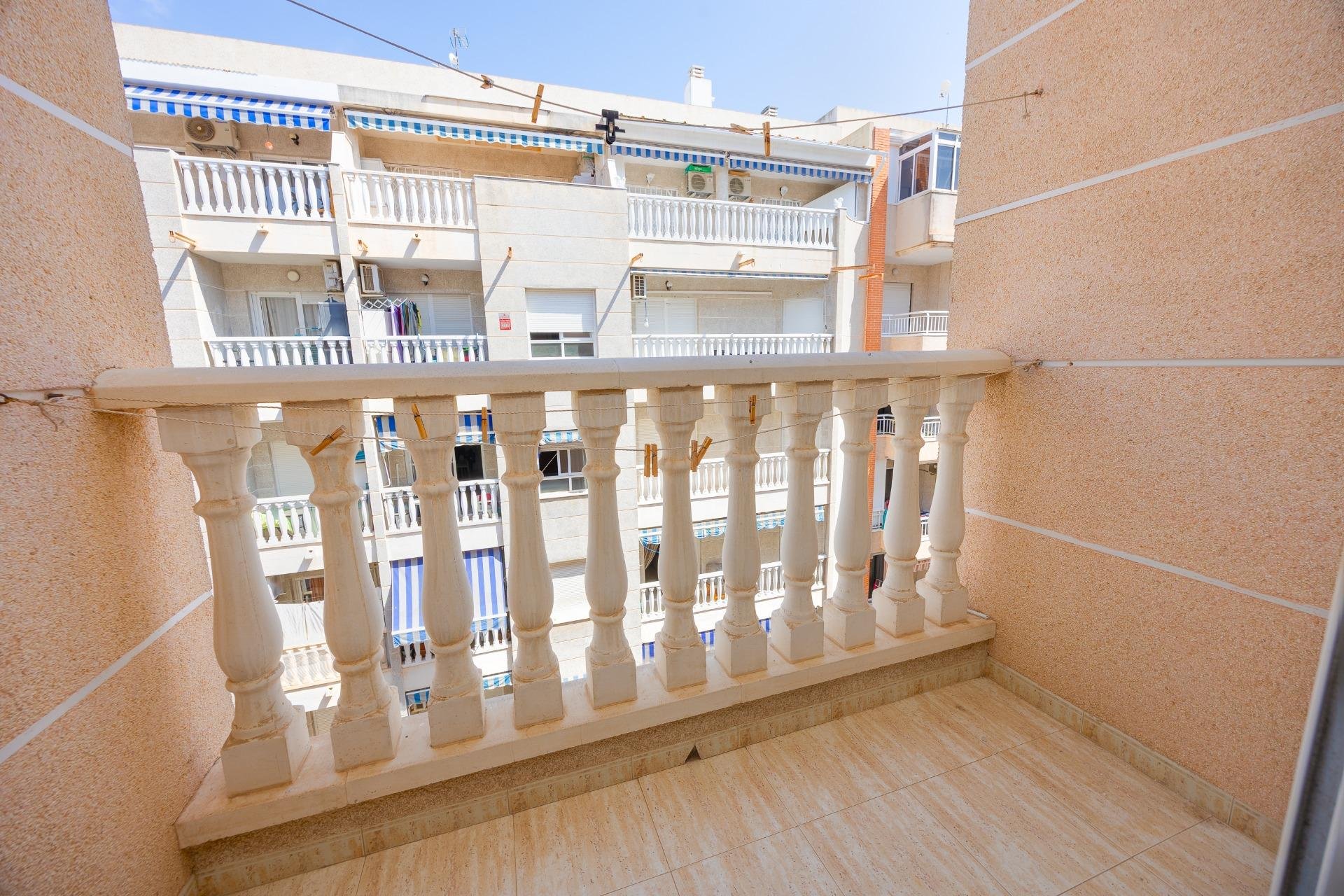 Resale - Apartment -
Torrevieja - Playa del Cura