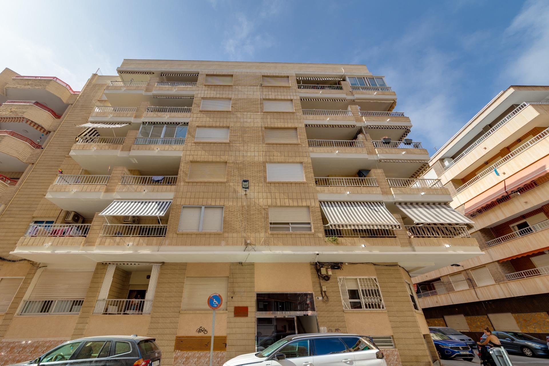 Resale - Apartment -
Torrevieja - Playa del Cura