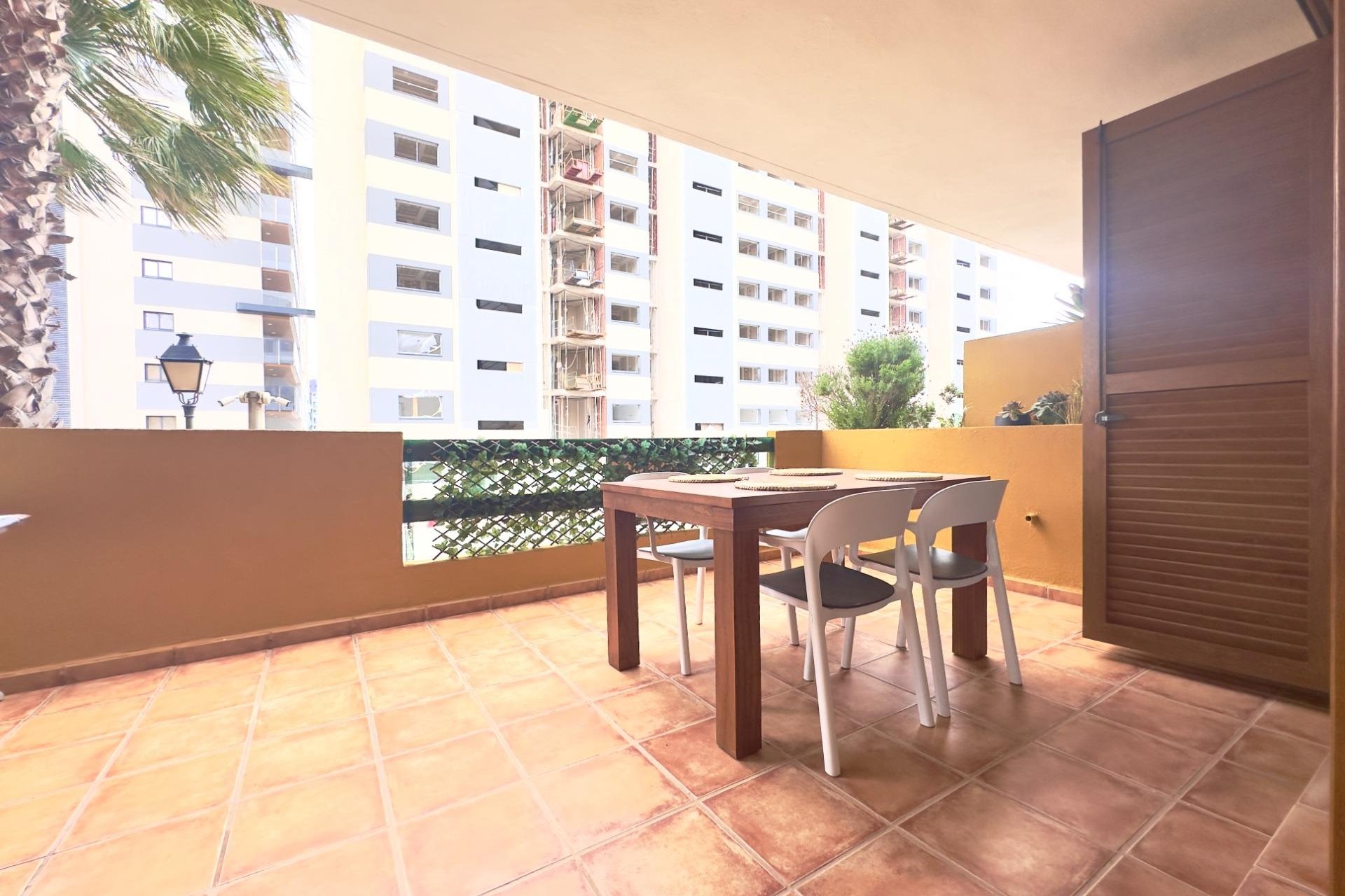 Resale - Apartment -
Torrevieja - Punta Prima