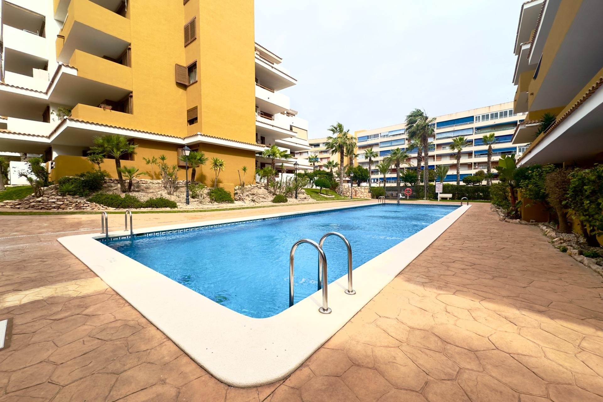 Resale - Apartment -
Torrevieja - Punta Prima