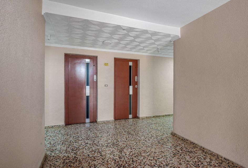 Resale - - APARTMENT -
Torrevieja - Punta prima