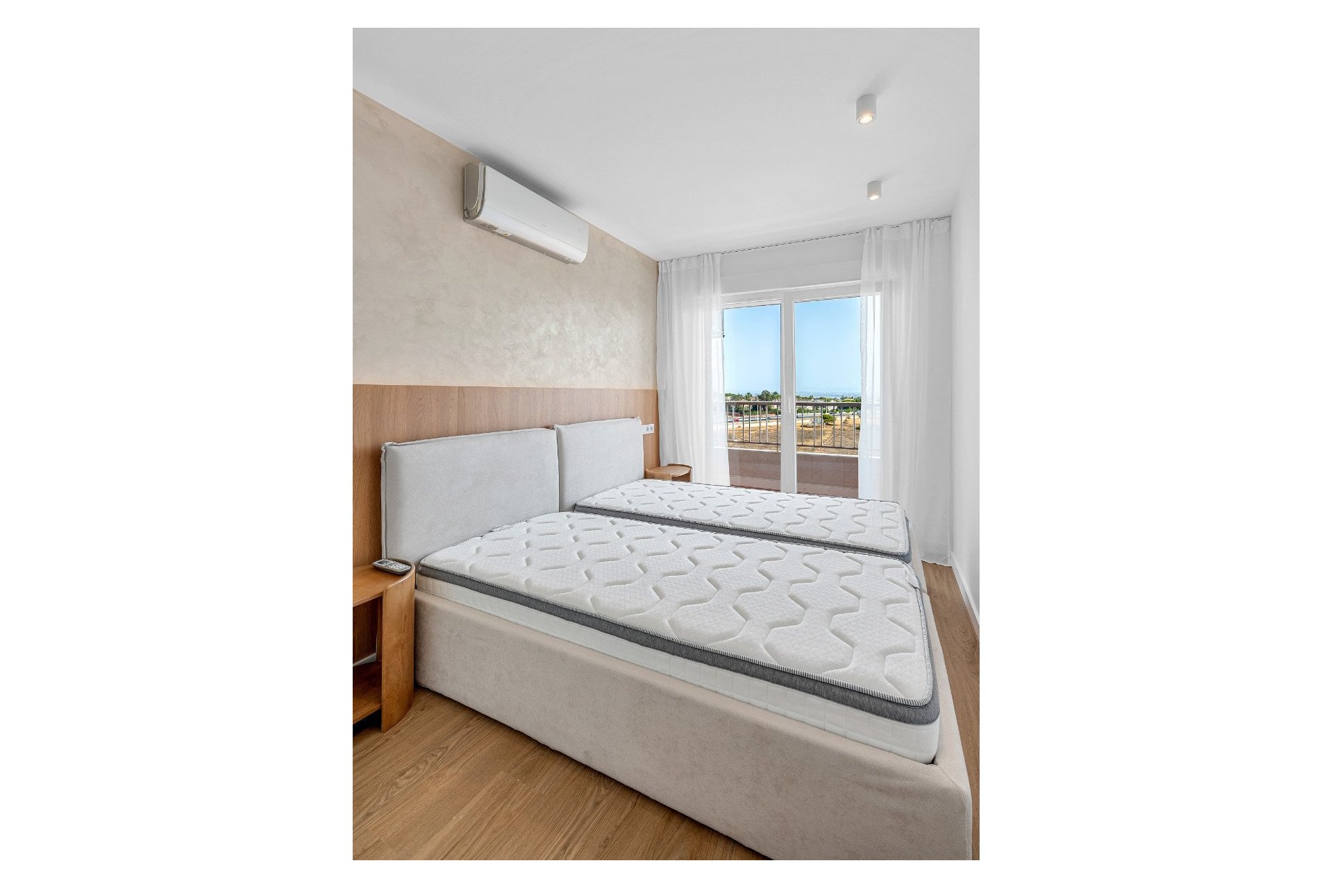Resale - - APARTMENT -
Torrevieja - Punta prima