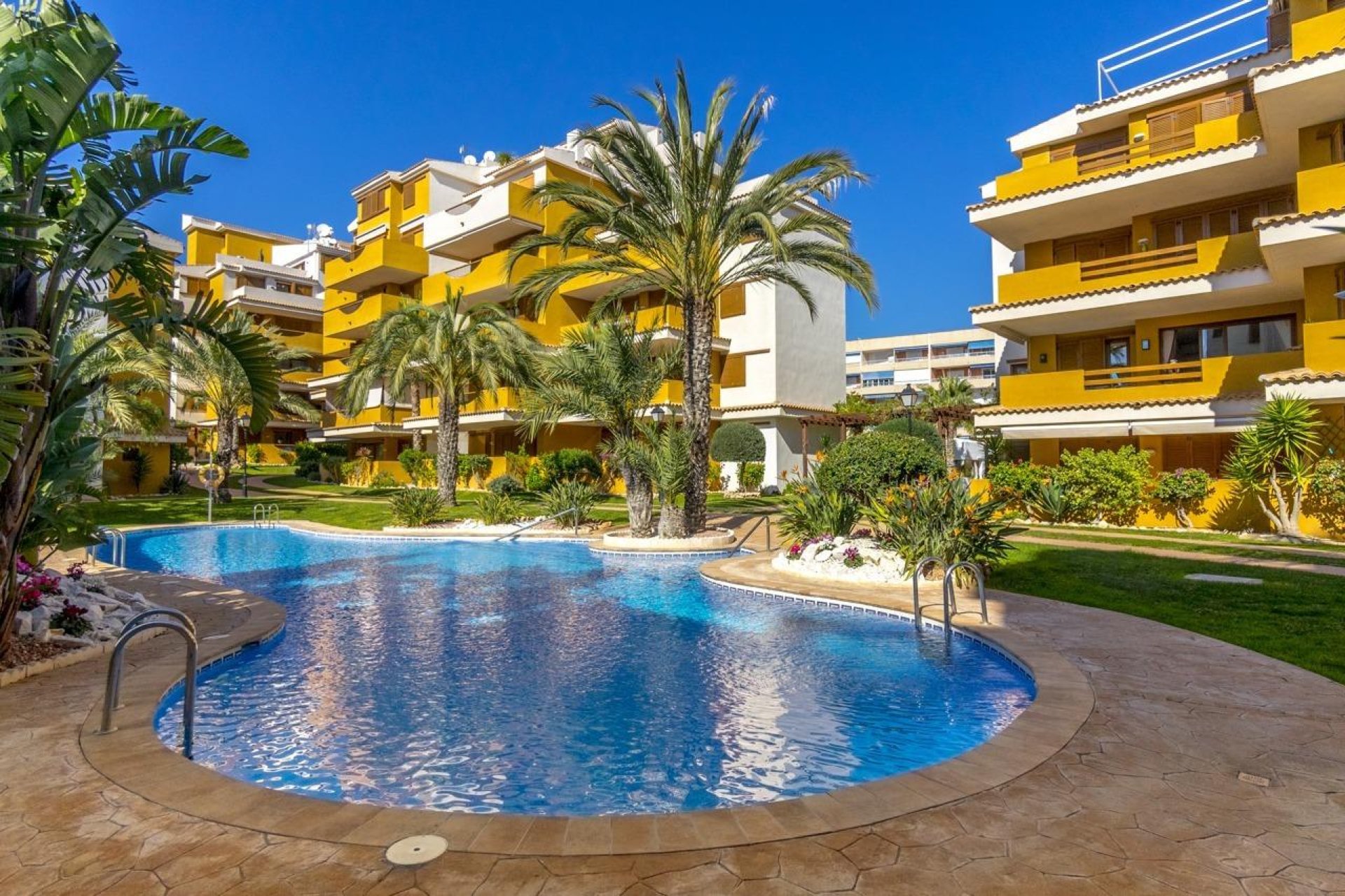 Resale - Apartment -
Torrevieja - Punta prima