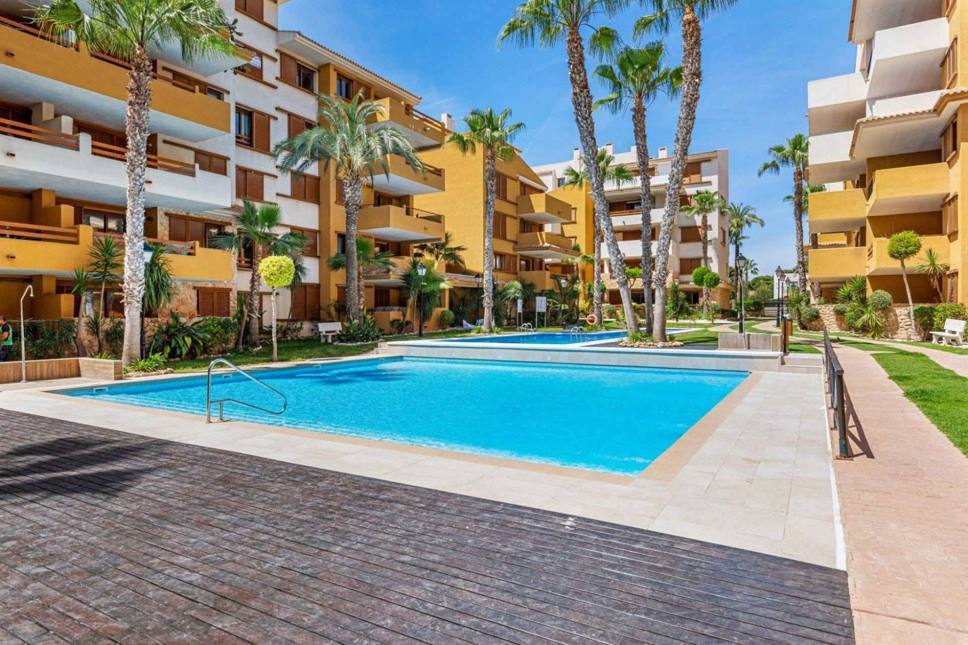 Resale - Apartment -
Torrevieja - Punta prima